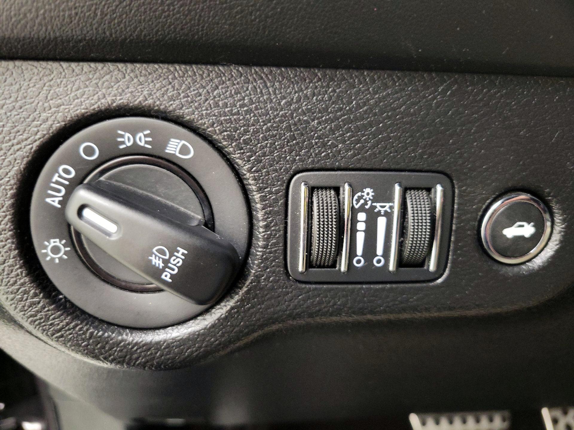 Thumbnail: 2021 Dodge Challenger - 13