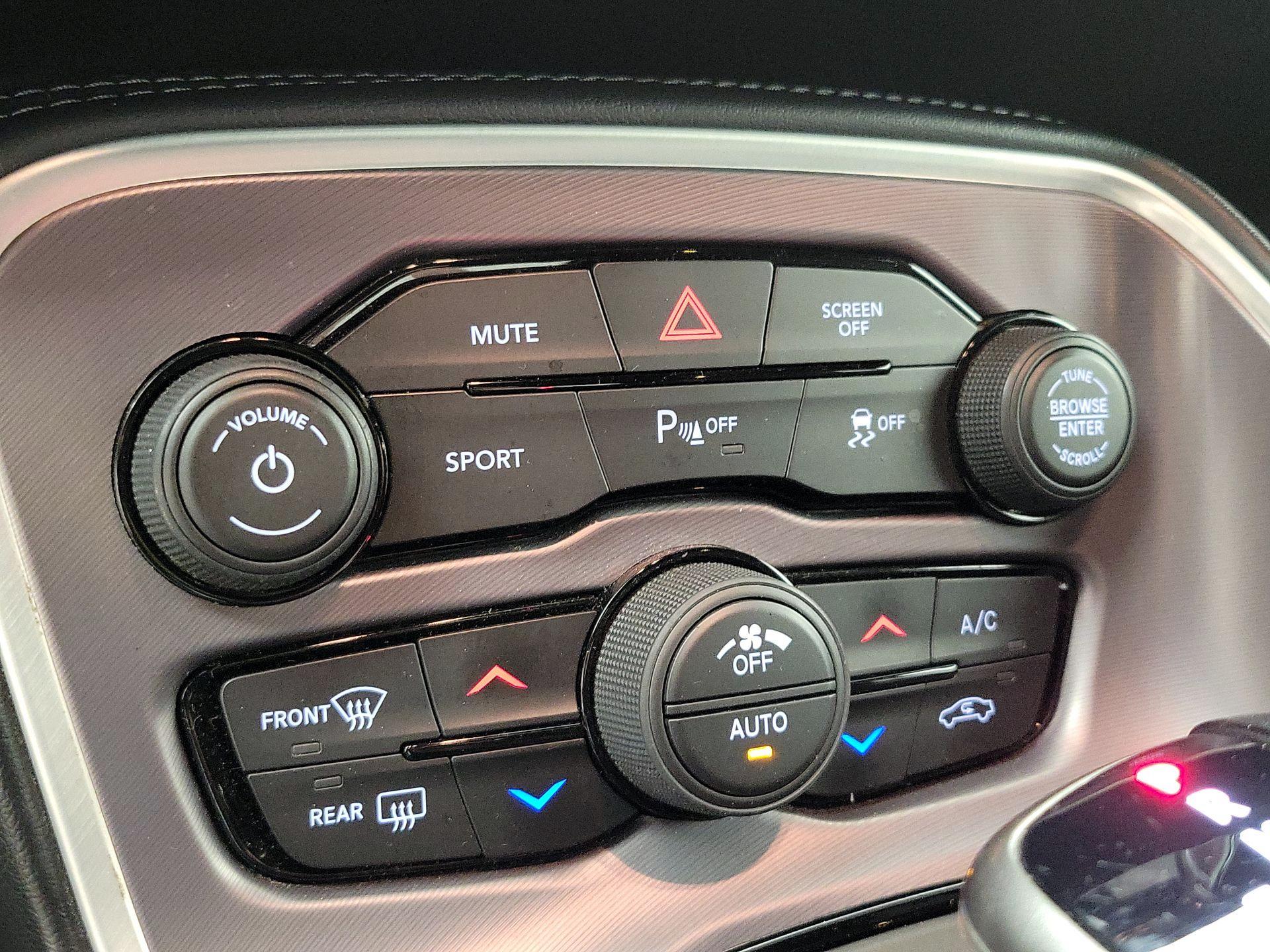 Thumbnail: 2021 Dodge Challenger - 17