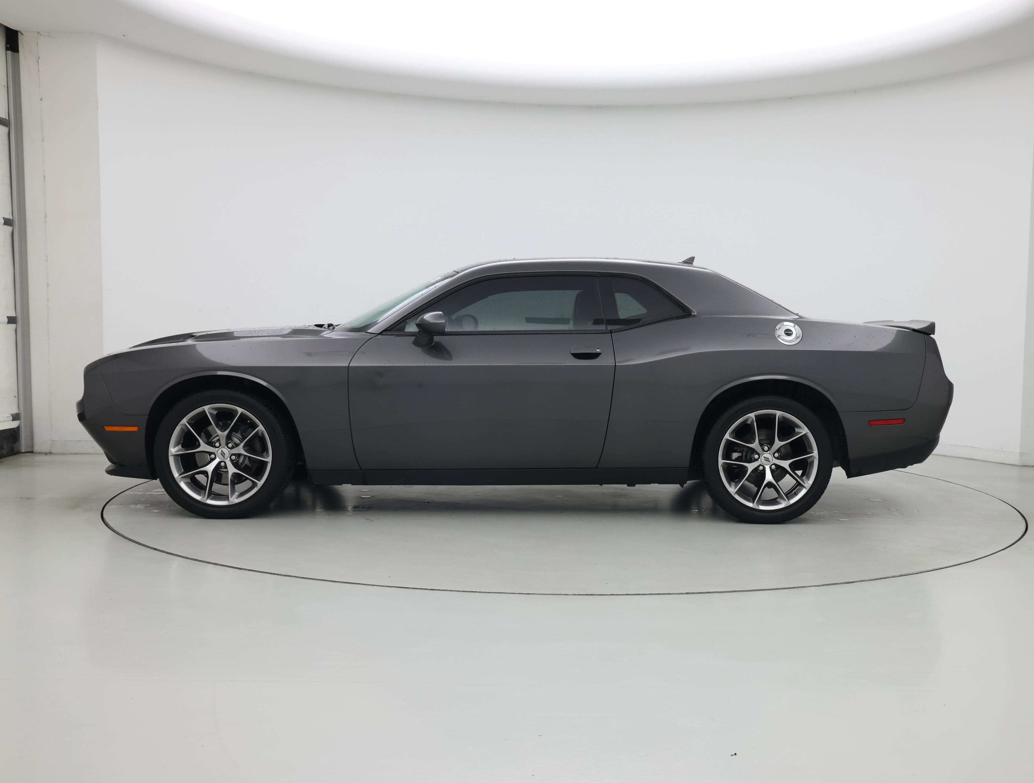 Thumbnail: 2021 Dodge Challenger - 3