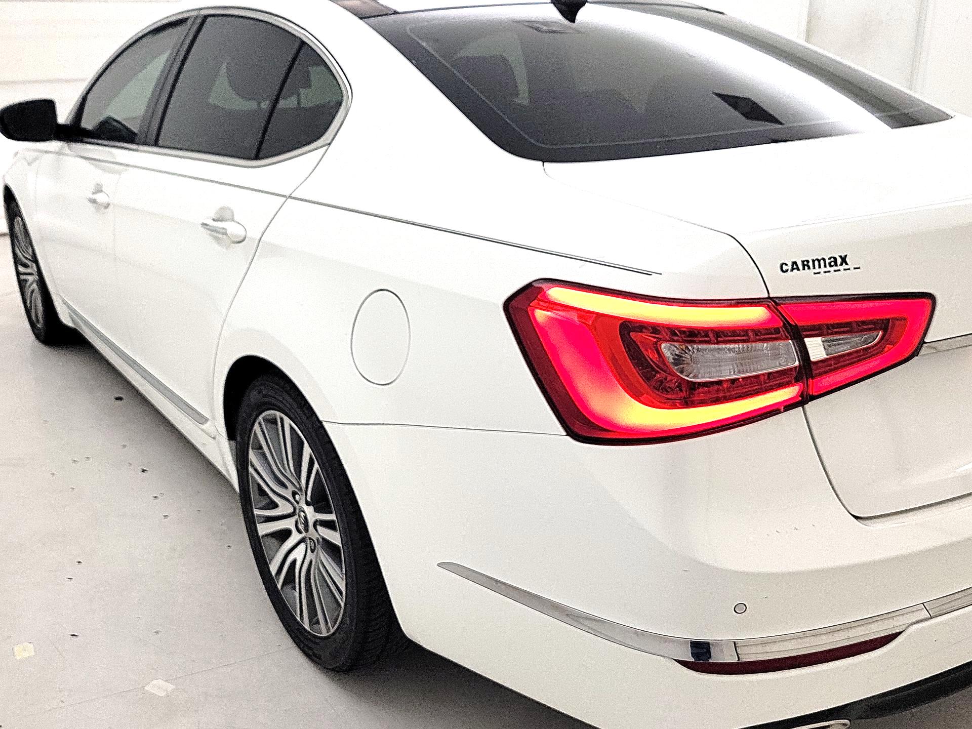 Thumbnail: 2016 Kia Cadenza - 7