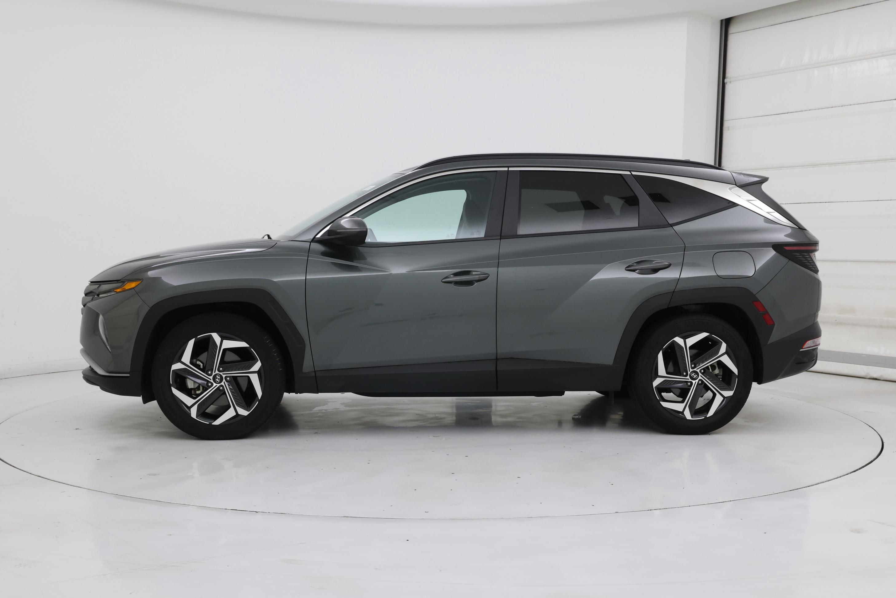 Thumbnail: 2022 Hyundai Tucson - 3