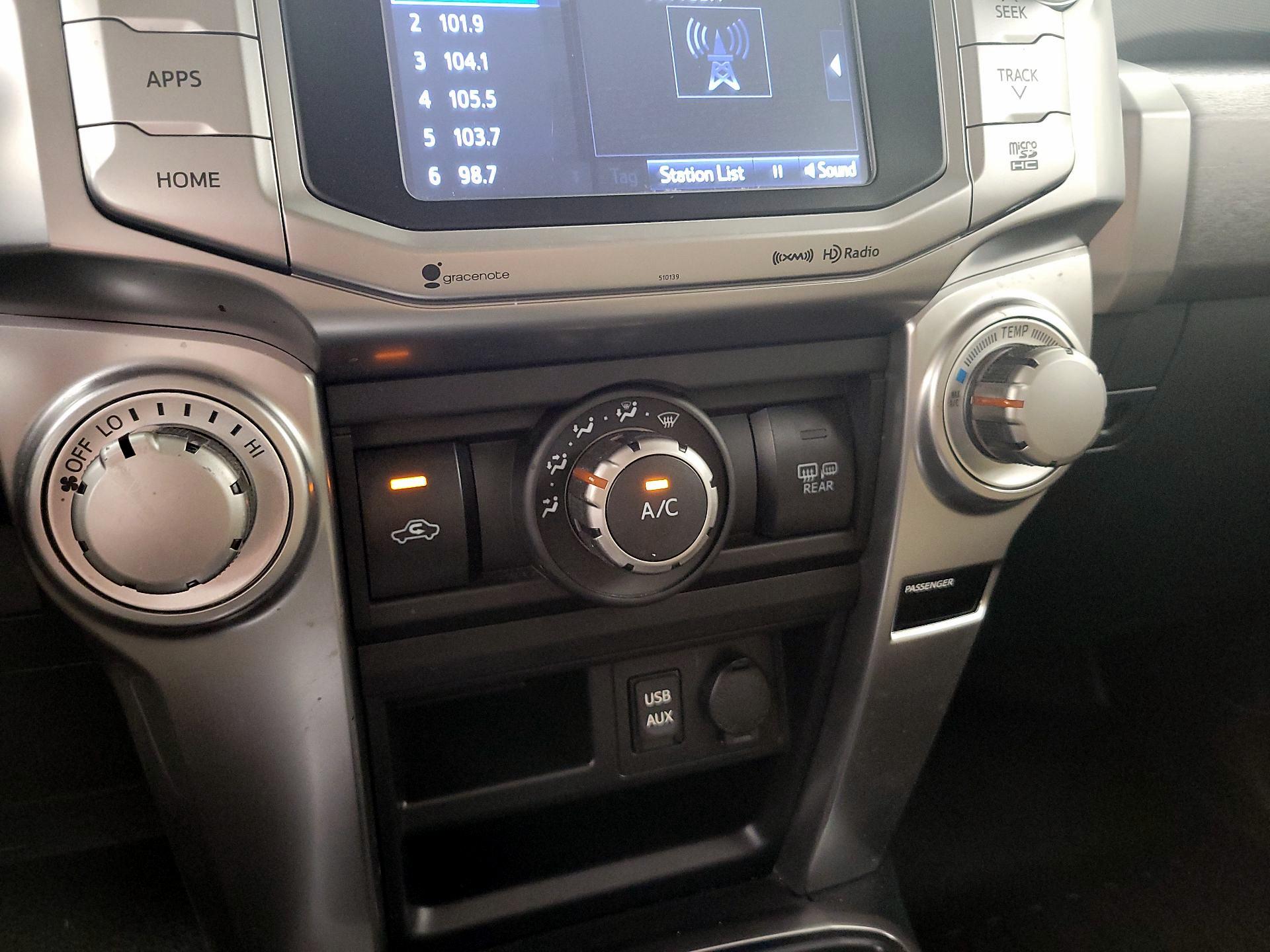 Thumbnail: 2018 Toyota 4Runner - 17