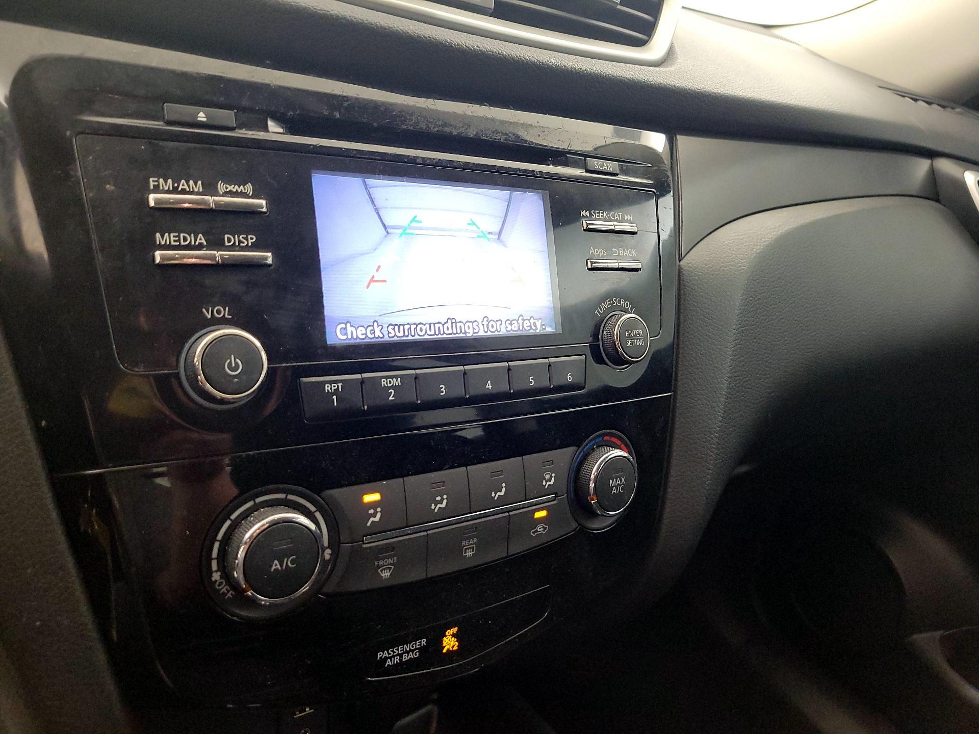 Thumbnail: 2014 Nissan Rogue - 12