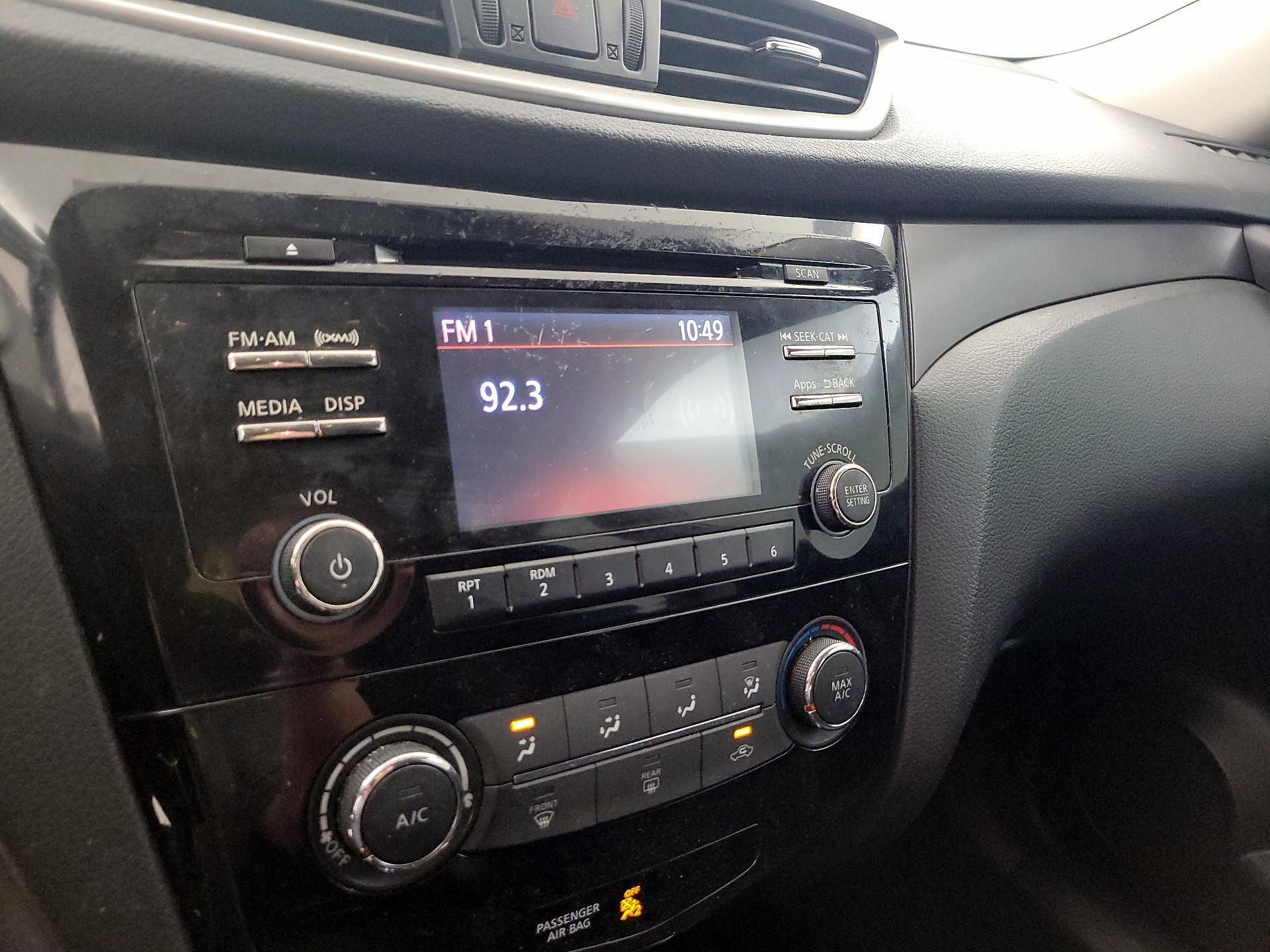 Thumbnail: 2014 Nissan Rogue - 13