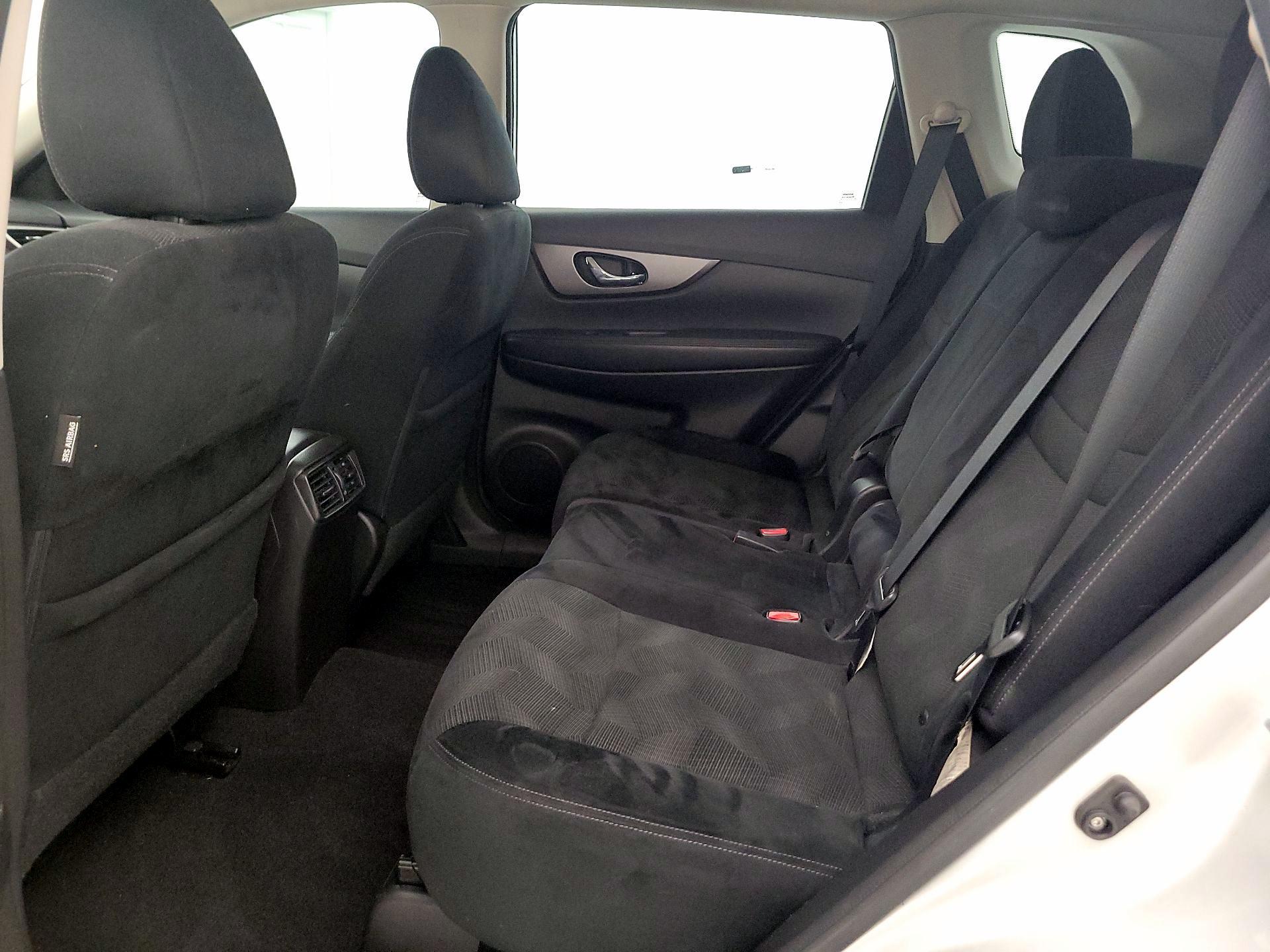 Thumbnail: 2014 Nissan Rogue - 17