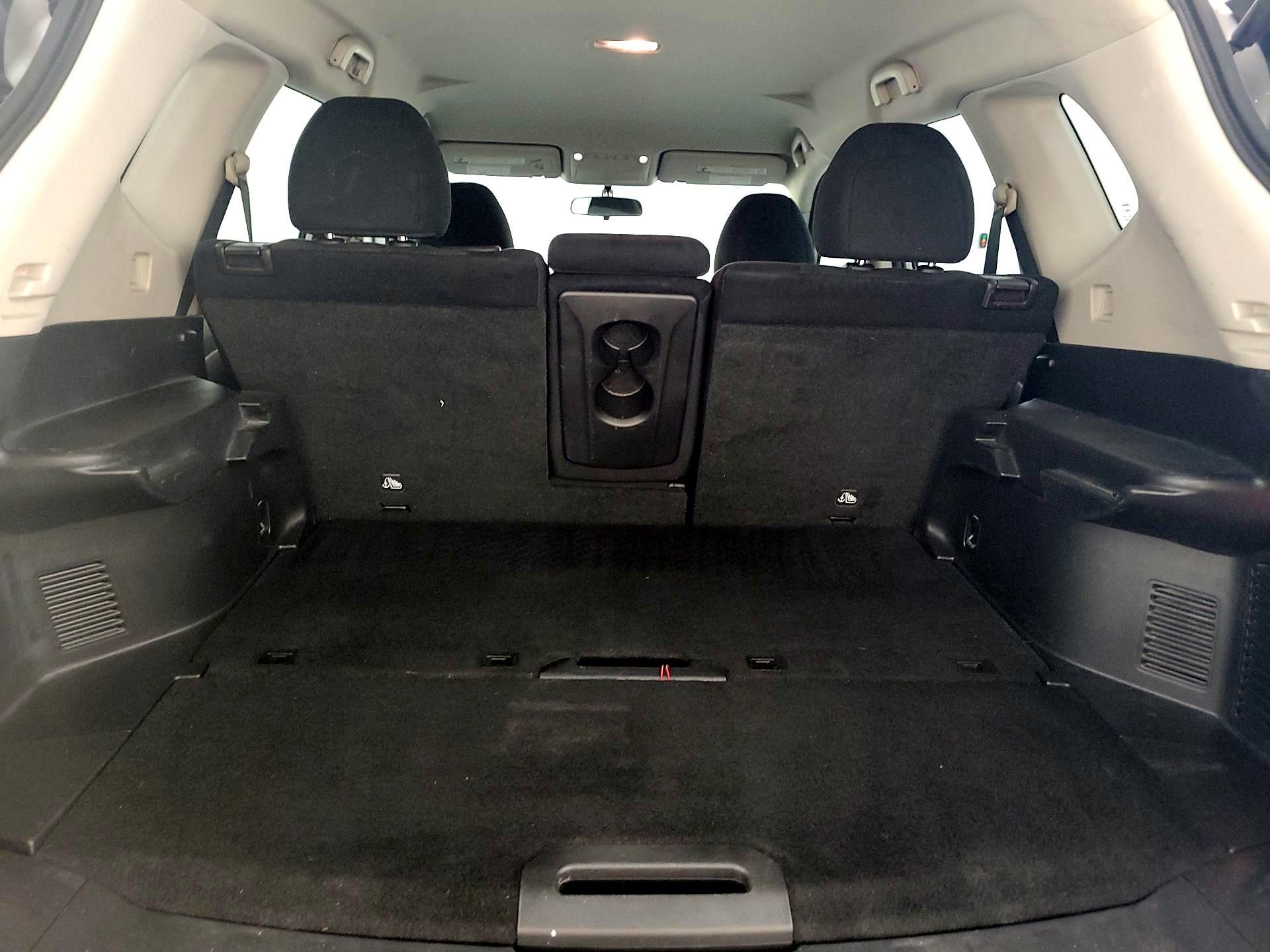 Thumbnail: 2014 Nissan Rogue - 18