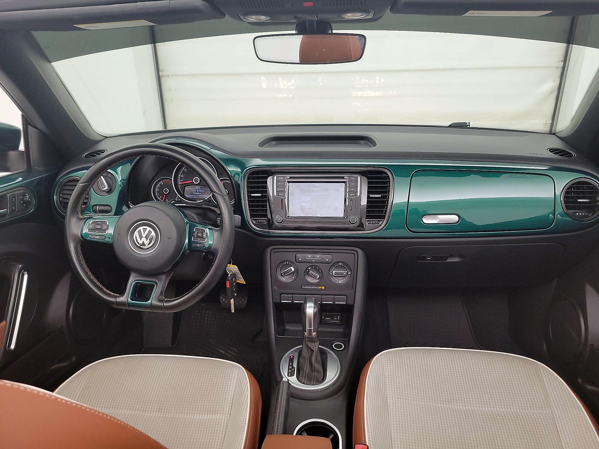 Thumbnail: 2017 Volkswagen Beetle - 9