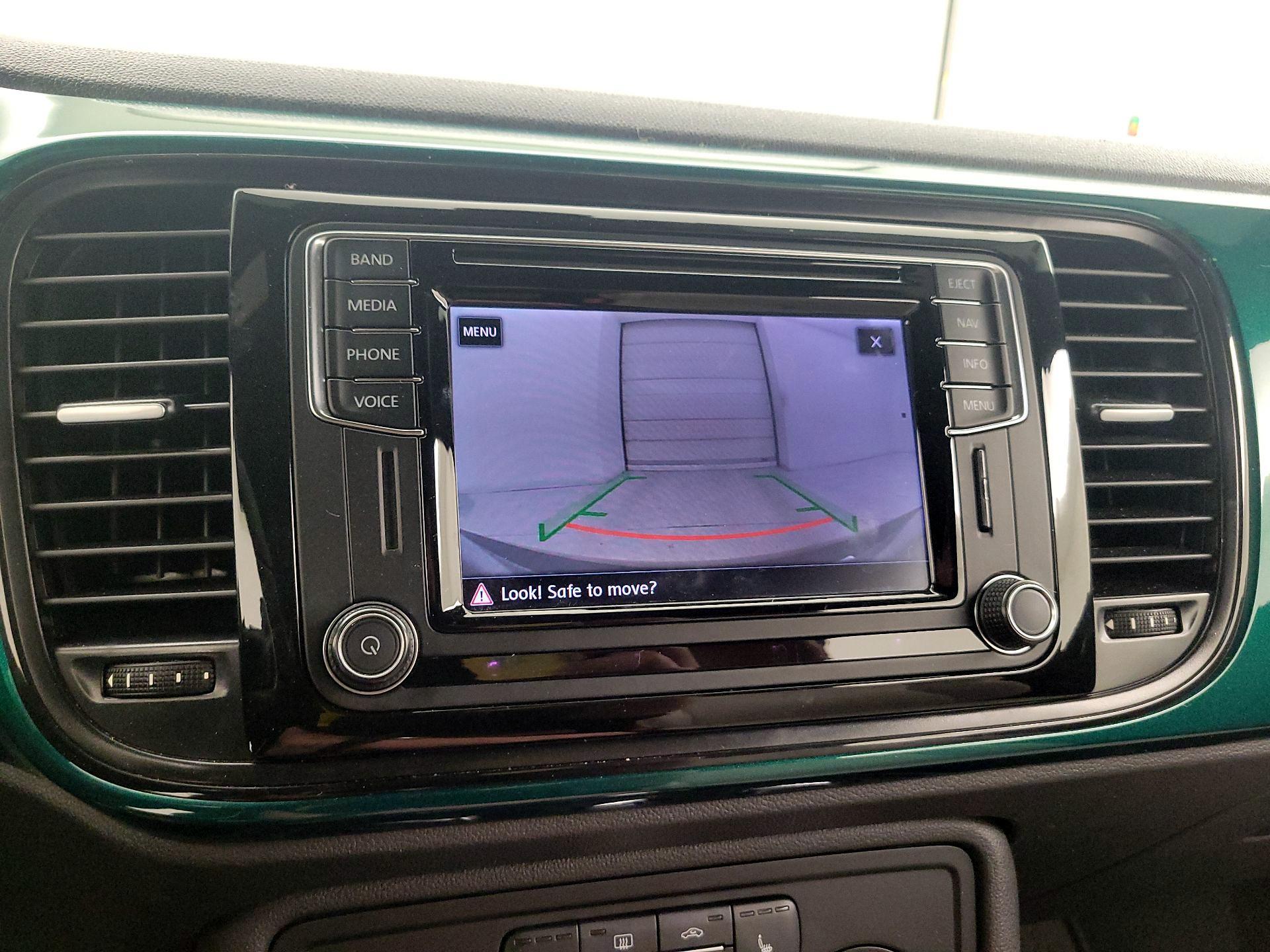 Thumbnail: 2017 Volkswagen Beetle - 13