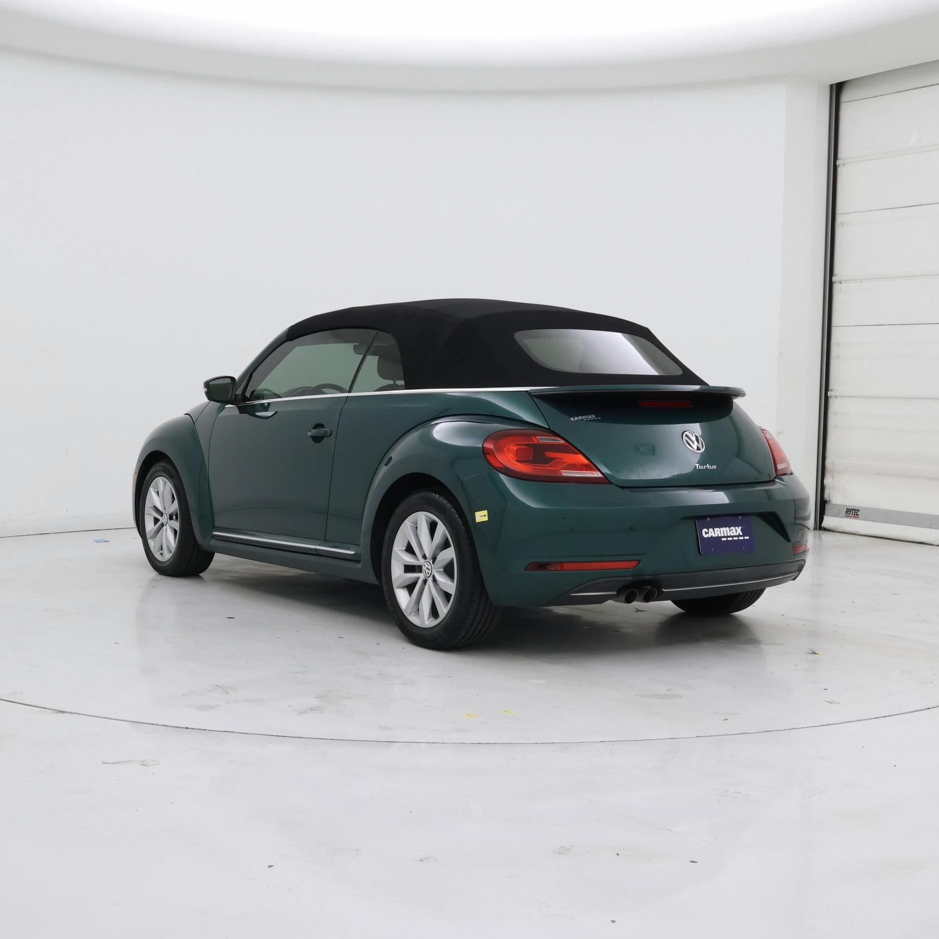 Thumbnail: 2017 Volkswagen Beetle - 2