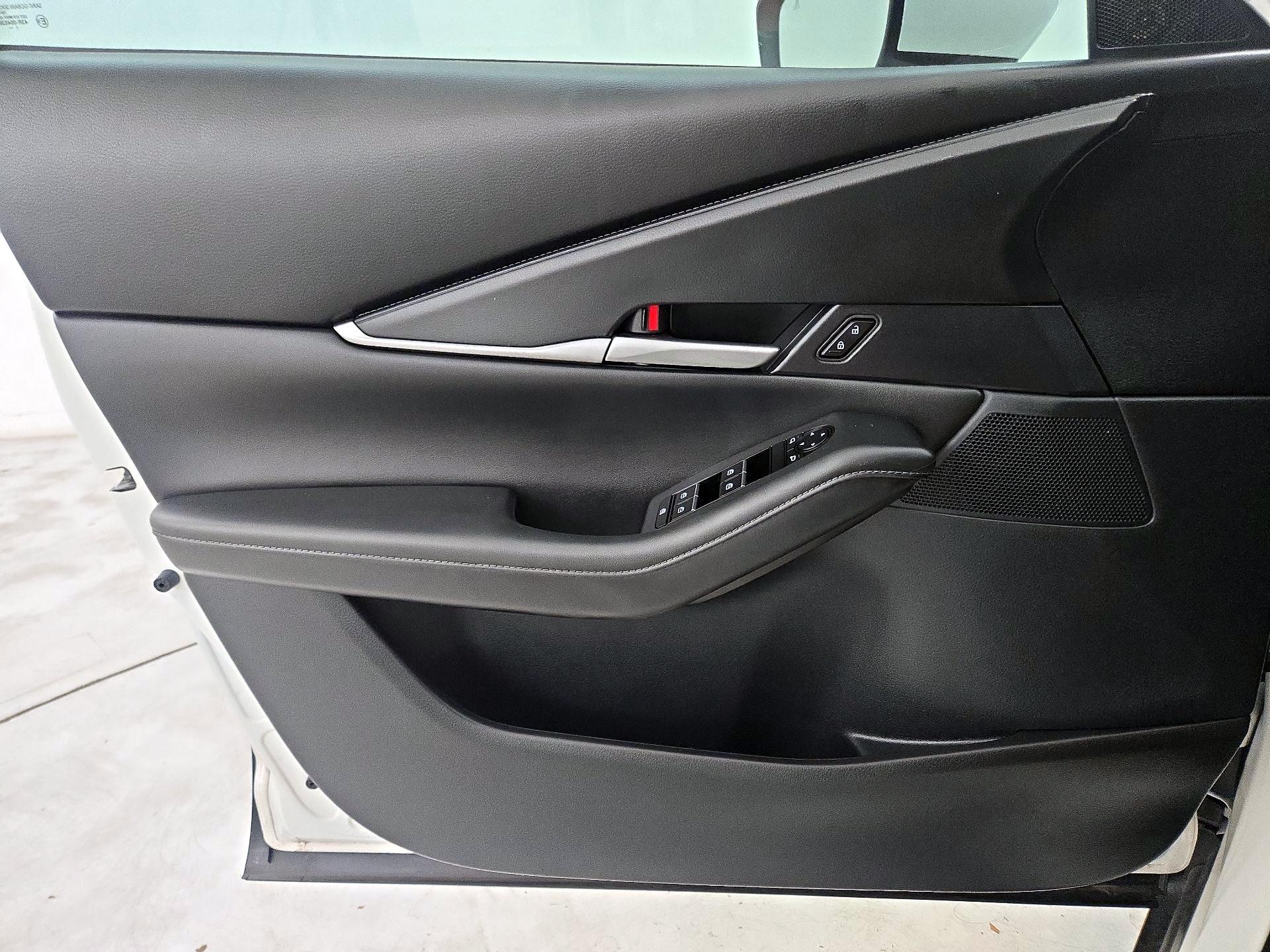 Thumbnail: 2022 Mazda CX-30 - 12