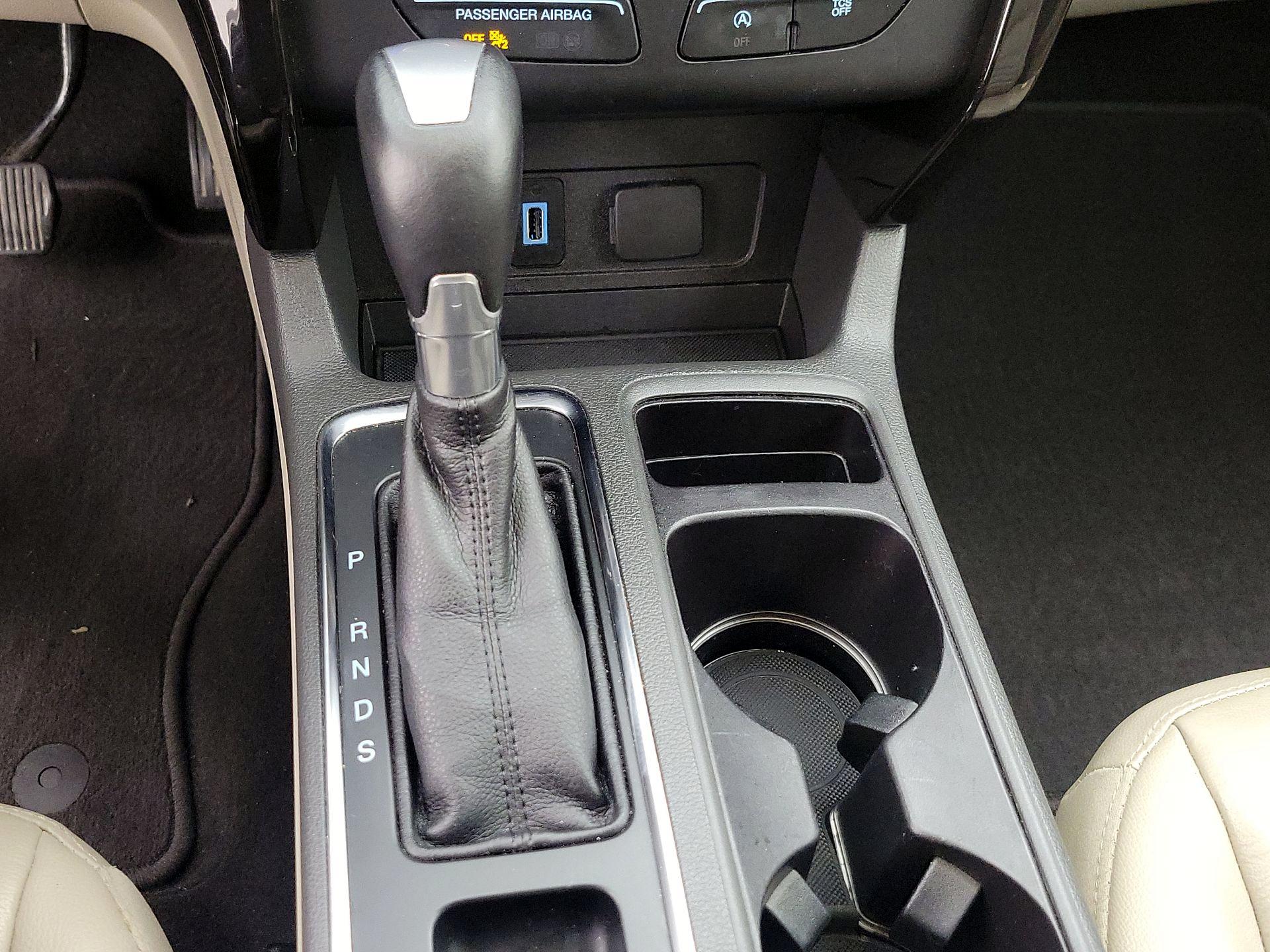 Thumbnail: 2017 Ford Escape - 18