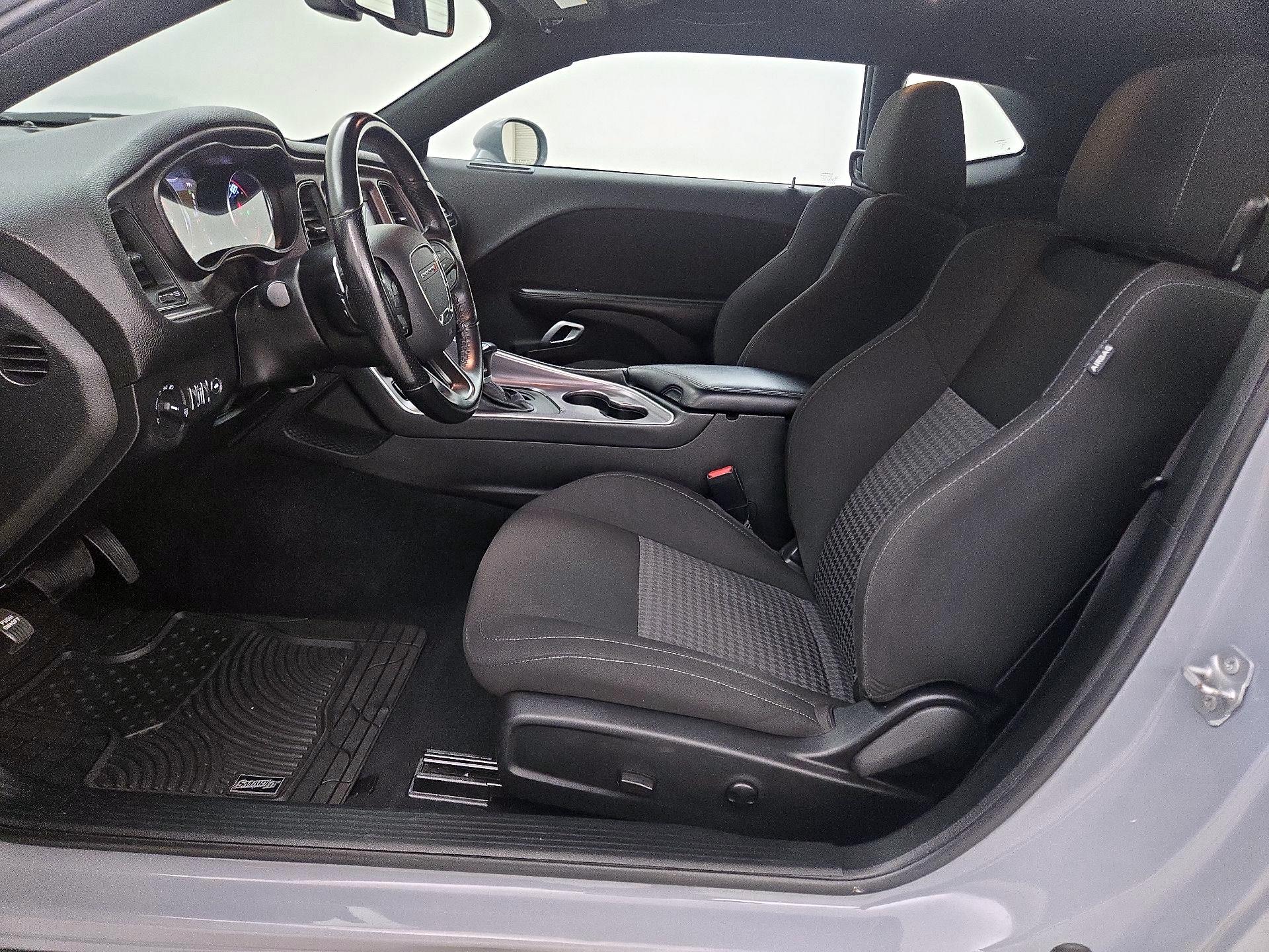 Thumbnail: 2022 Dodge Challenger - 11