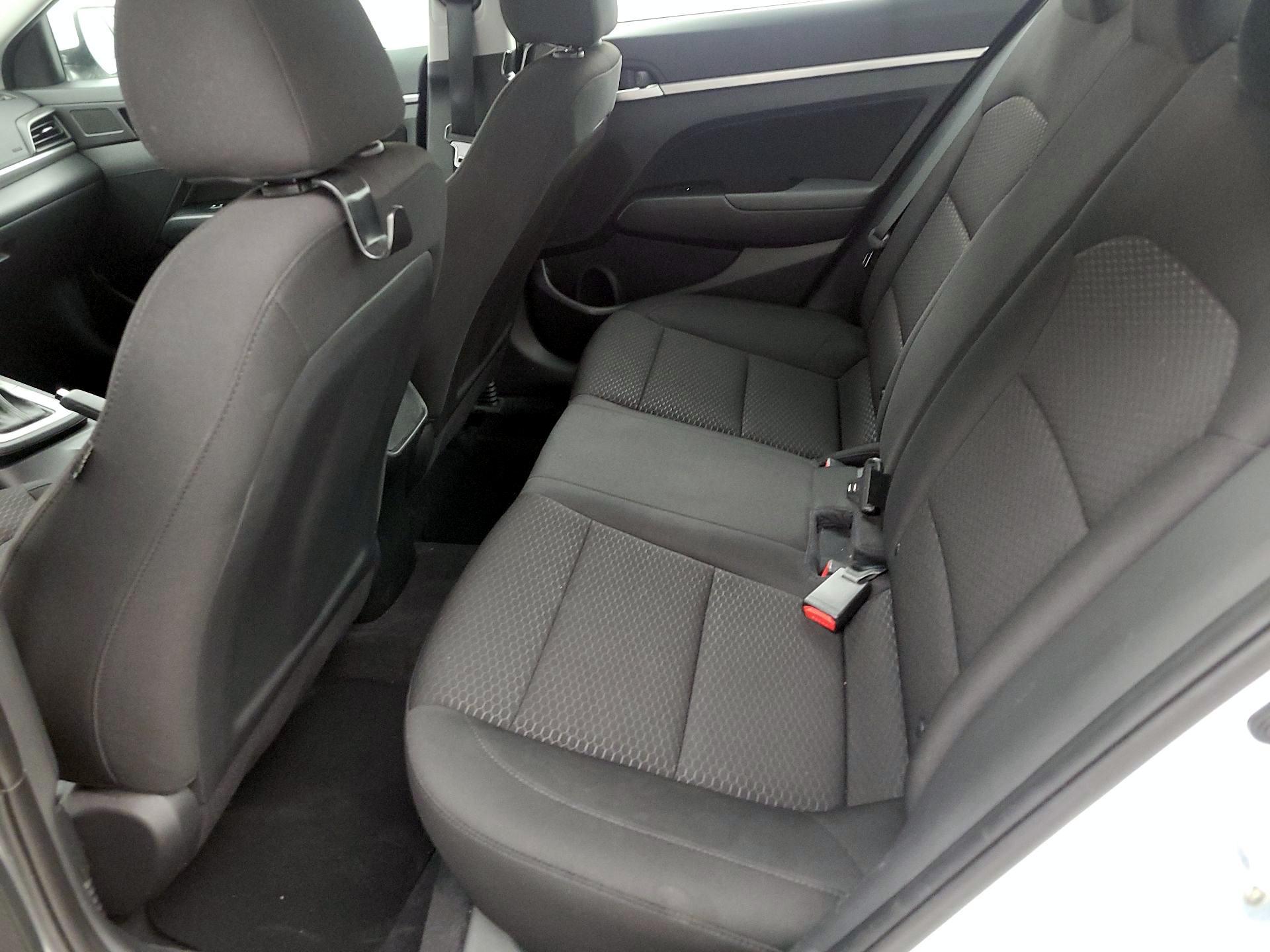 Thumbnail: 2019 Hyundai Elantra - 19