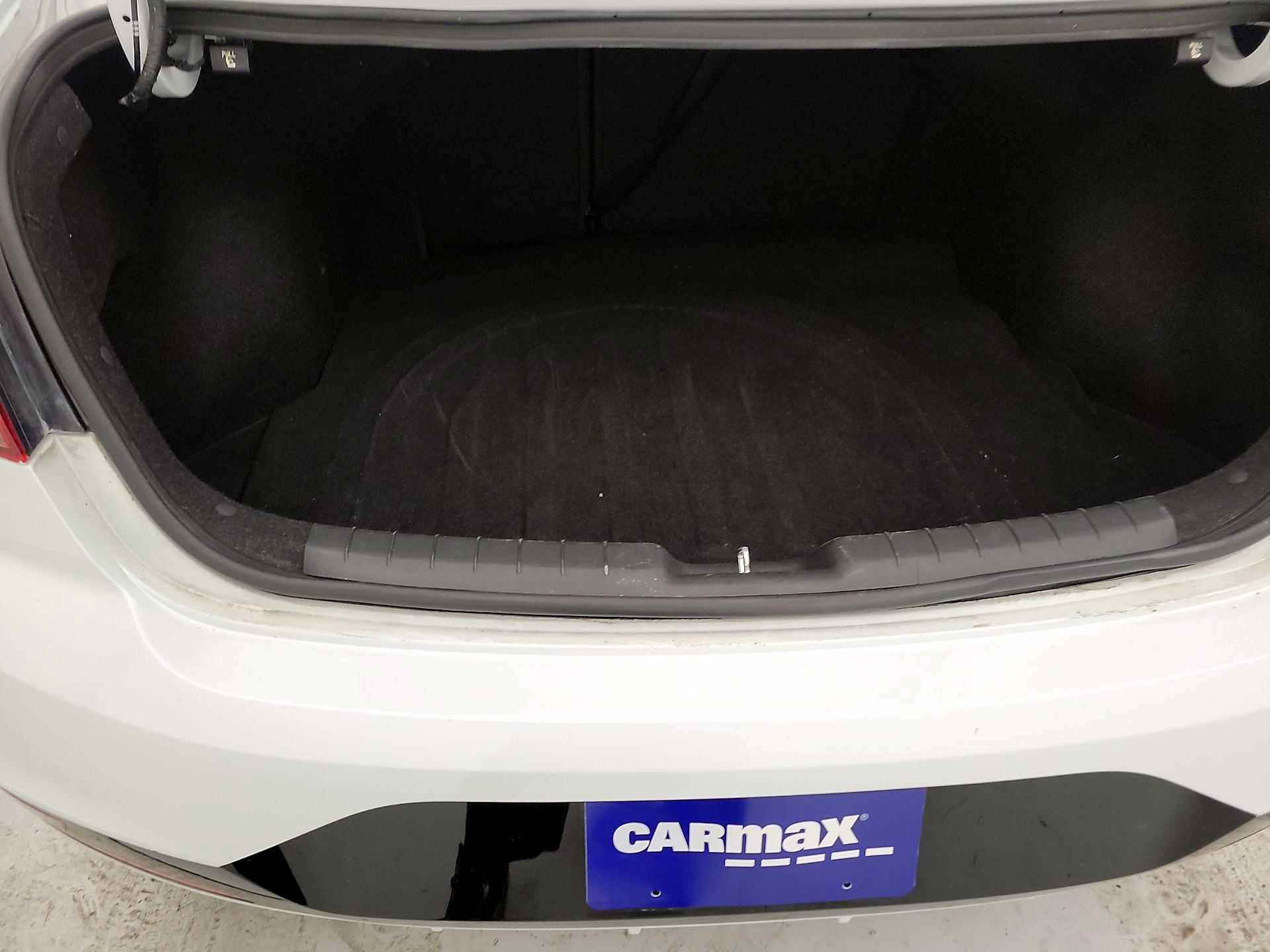 Thumbnail: 2019 Hyundai Elantra - 20