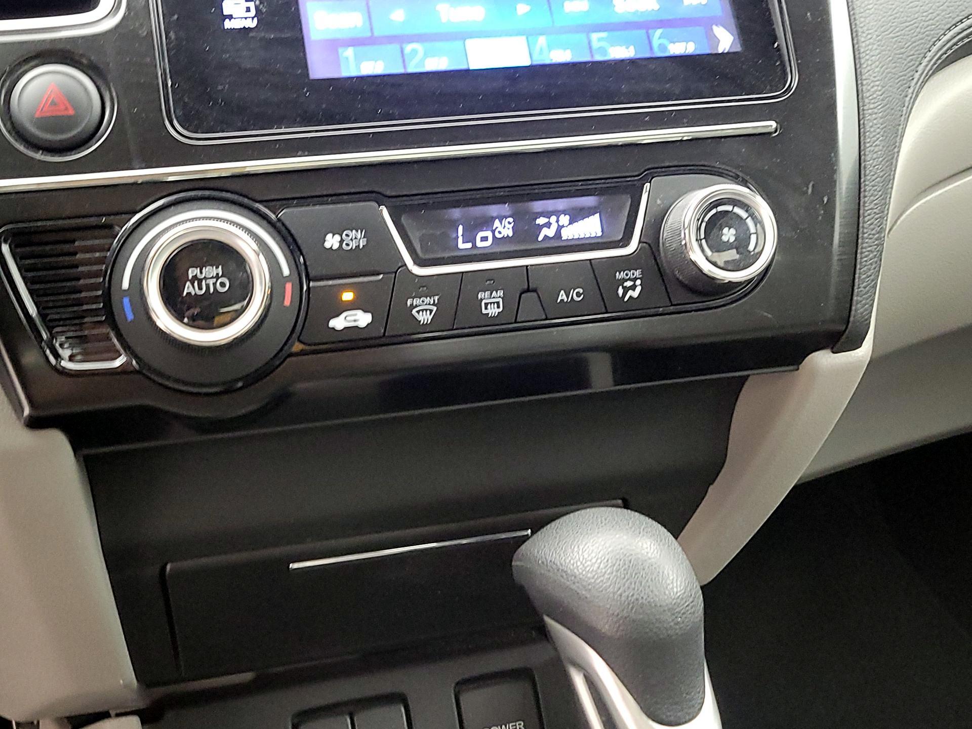 Thumbnail: 2015 Honda Civic - 16