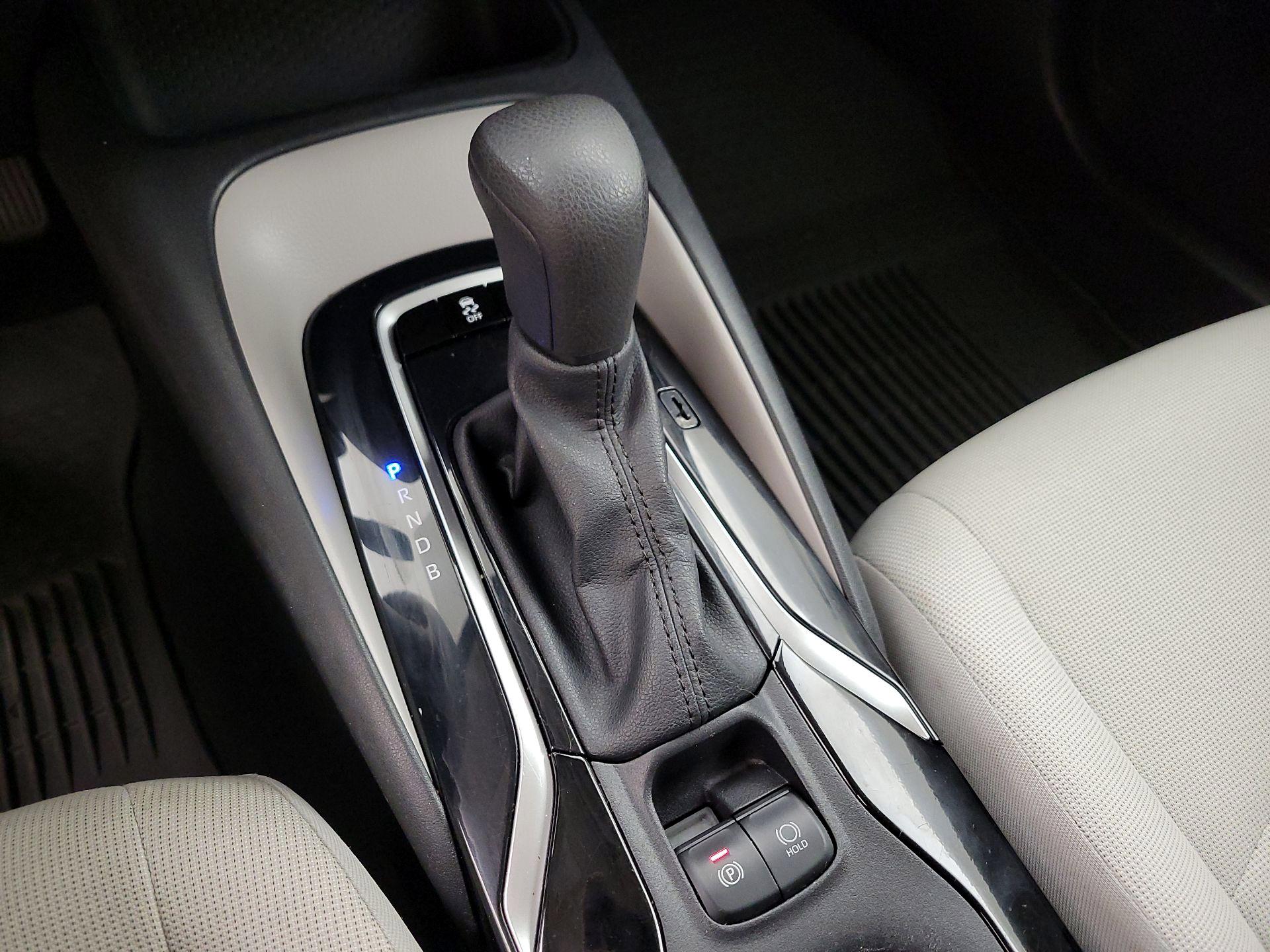 Thumbnail: 2021 Toyota Corolla - 17