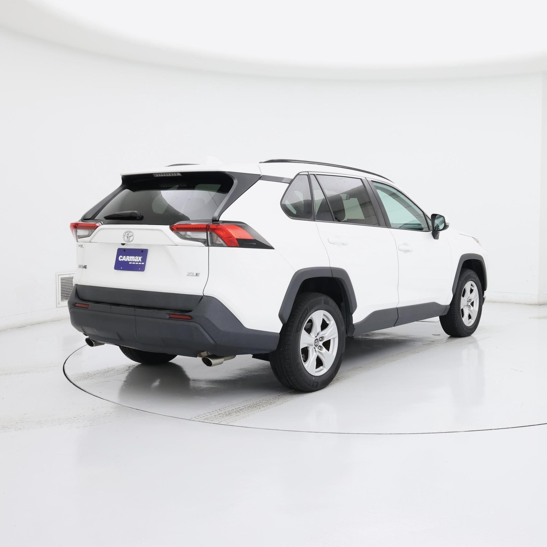 Thumbnail: 2020 Toyota RAV4 - 8