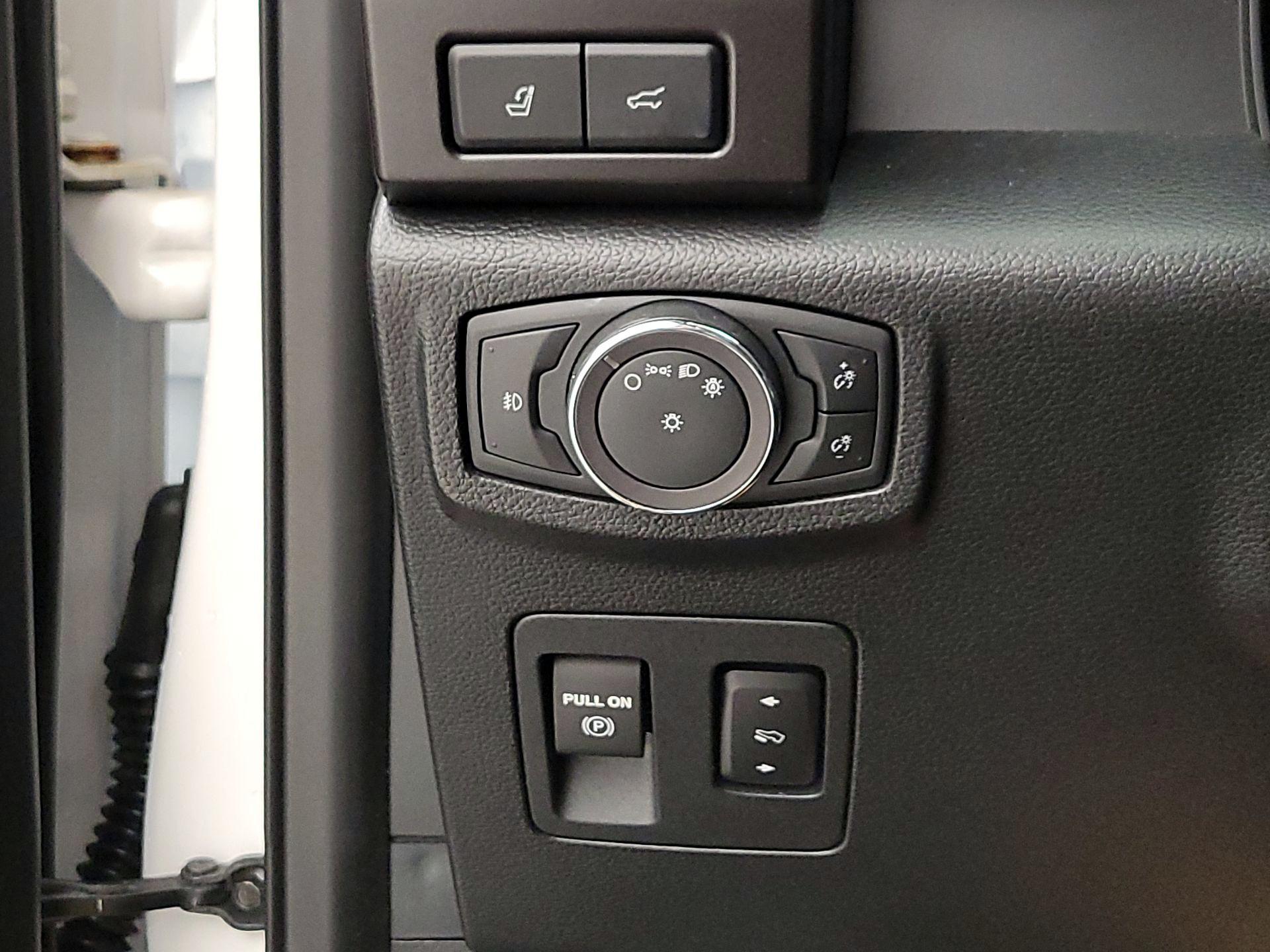 Thumbnail: 2019 Ford Expedition - 13