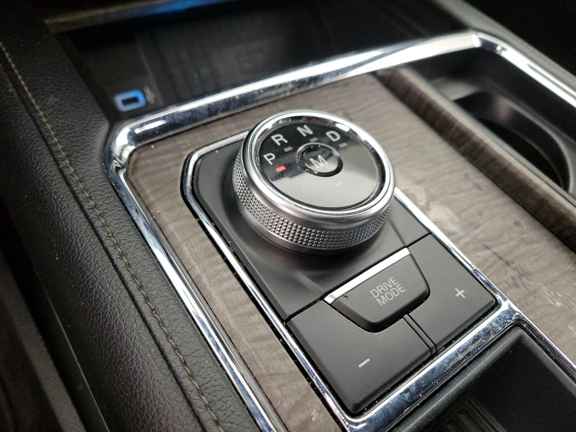 Thumbnail: 2019 Ford Expedition - 17