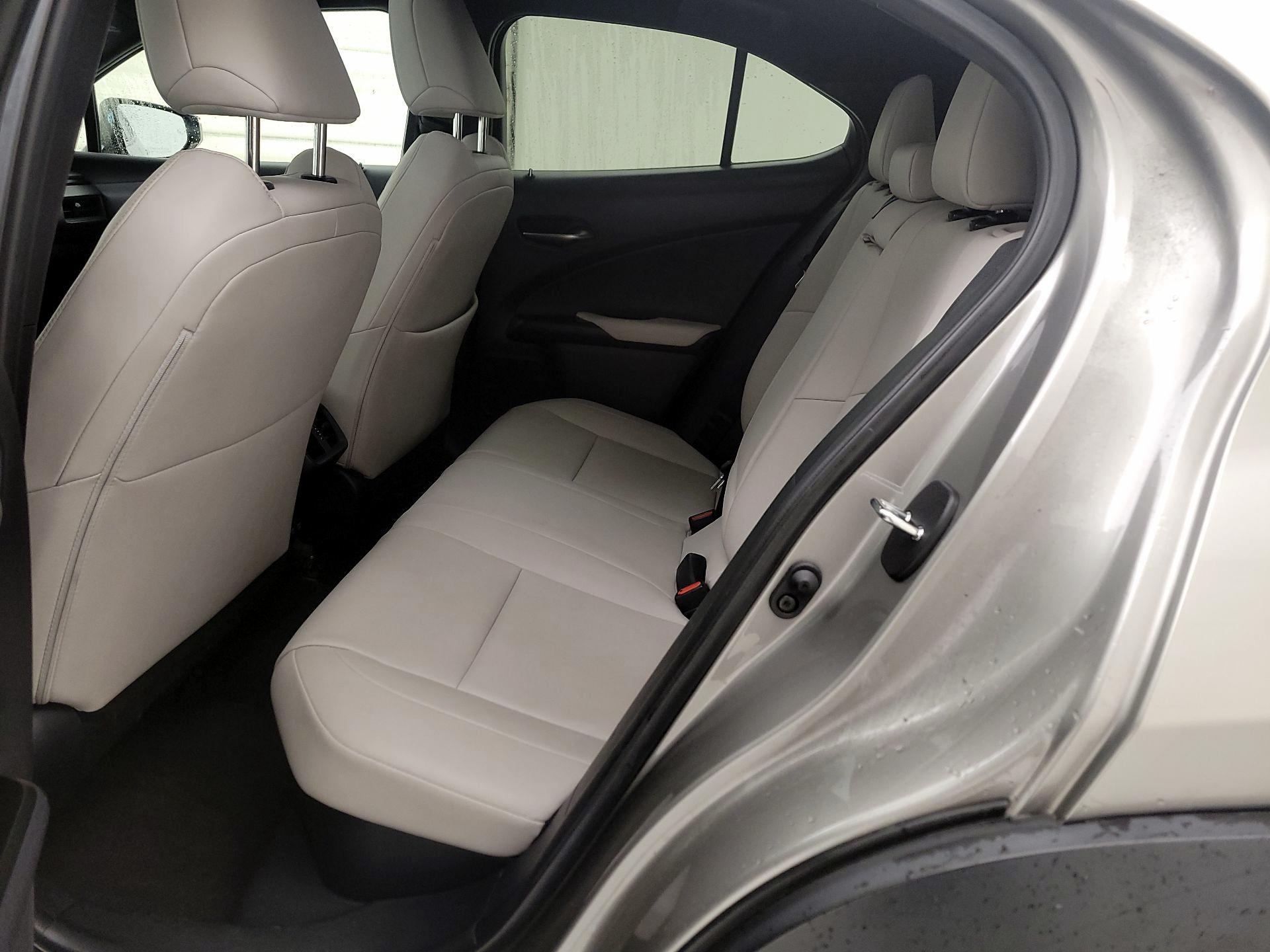 Thumbnail: 2020 Lexus UX - 20