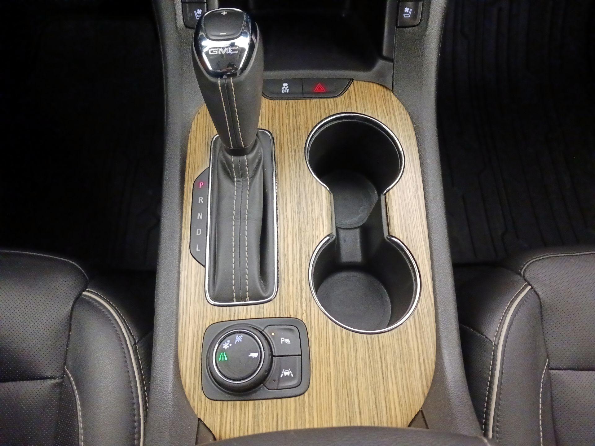 Thumbnail: 2019 GMC Acadia - 18