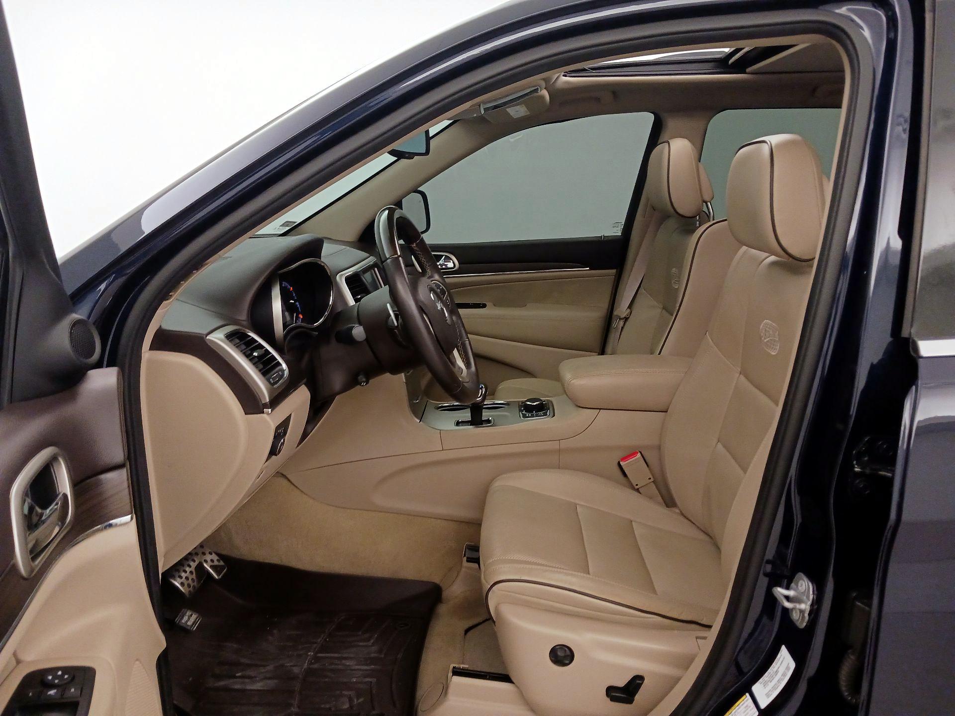 Thumbnail: 2014 Jeep Grand Cherokee - 11