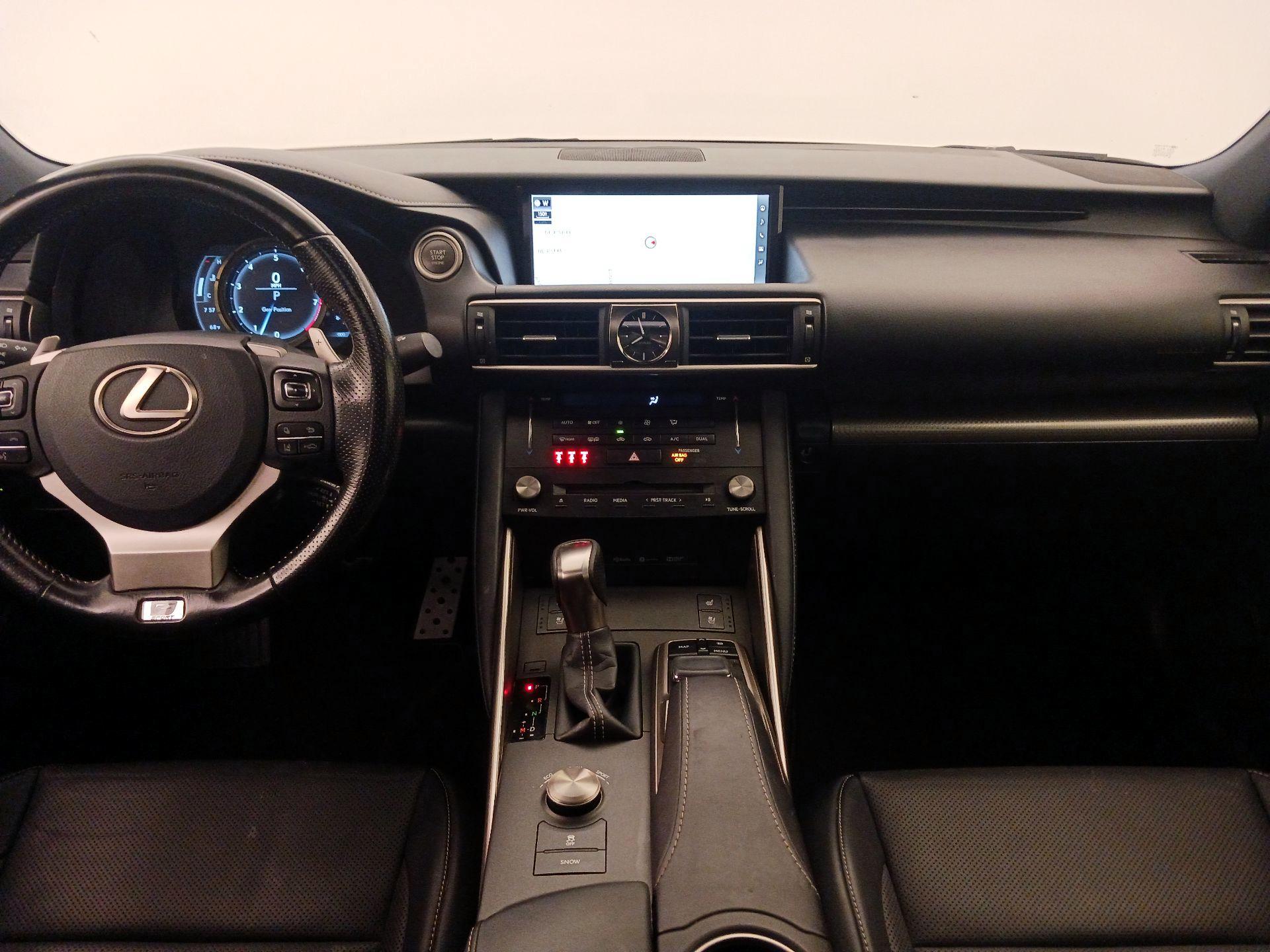 Thumbnail: 2017 Lexus IS - 9