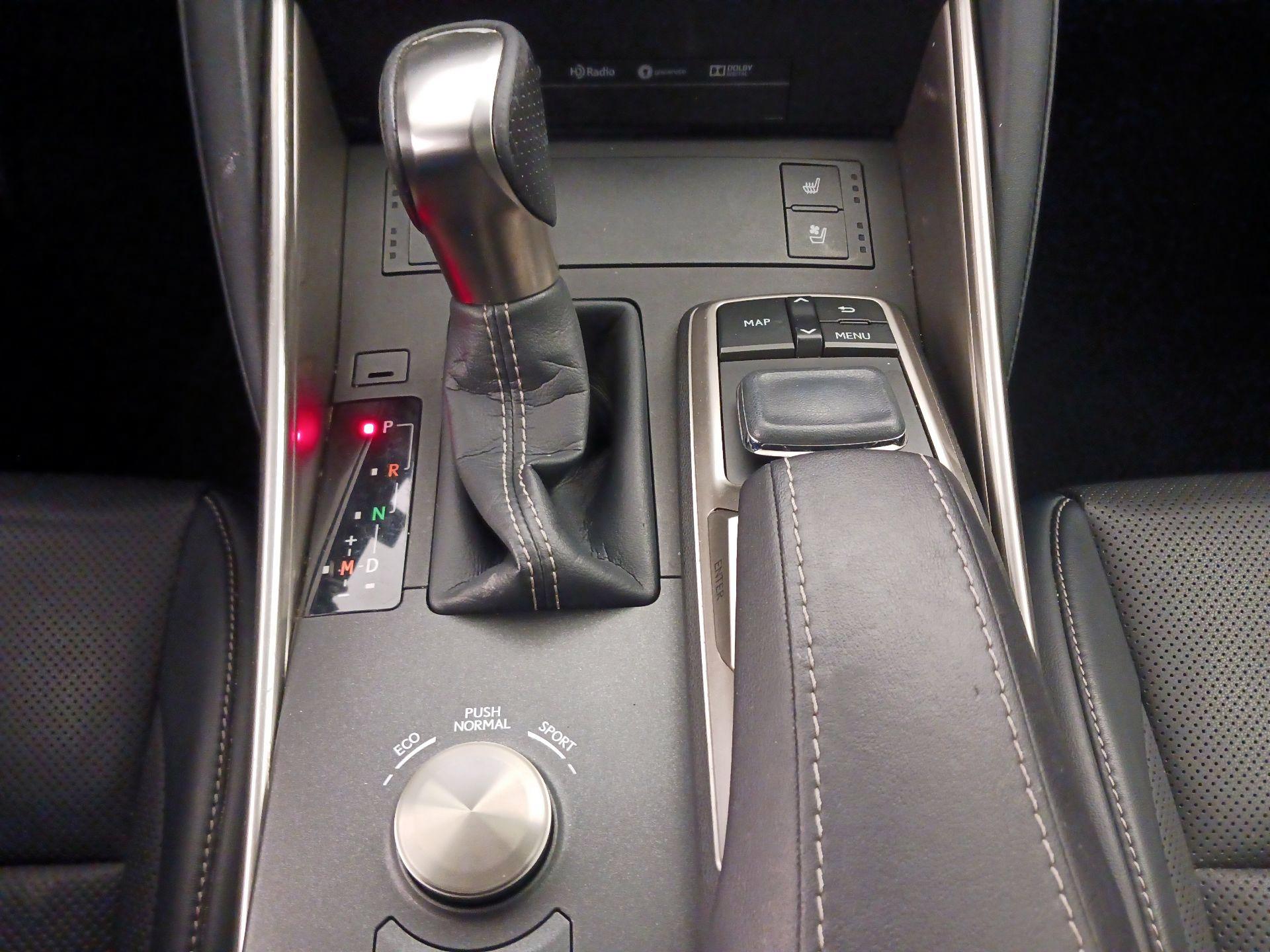 Thumbnail: 2017 Lexus IS - 18