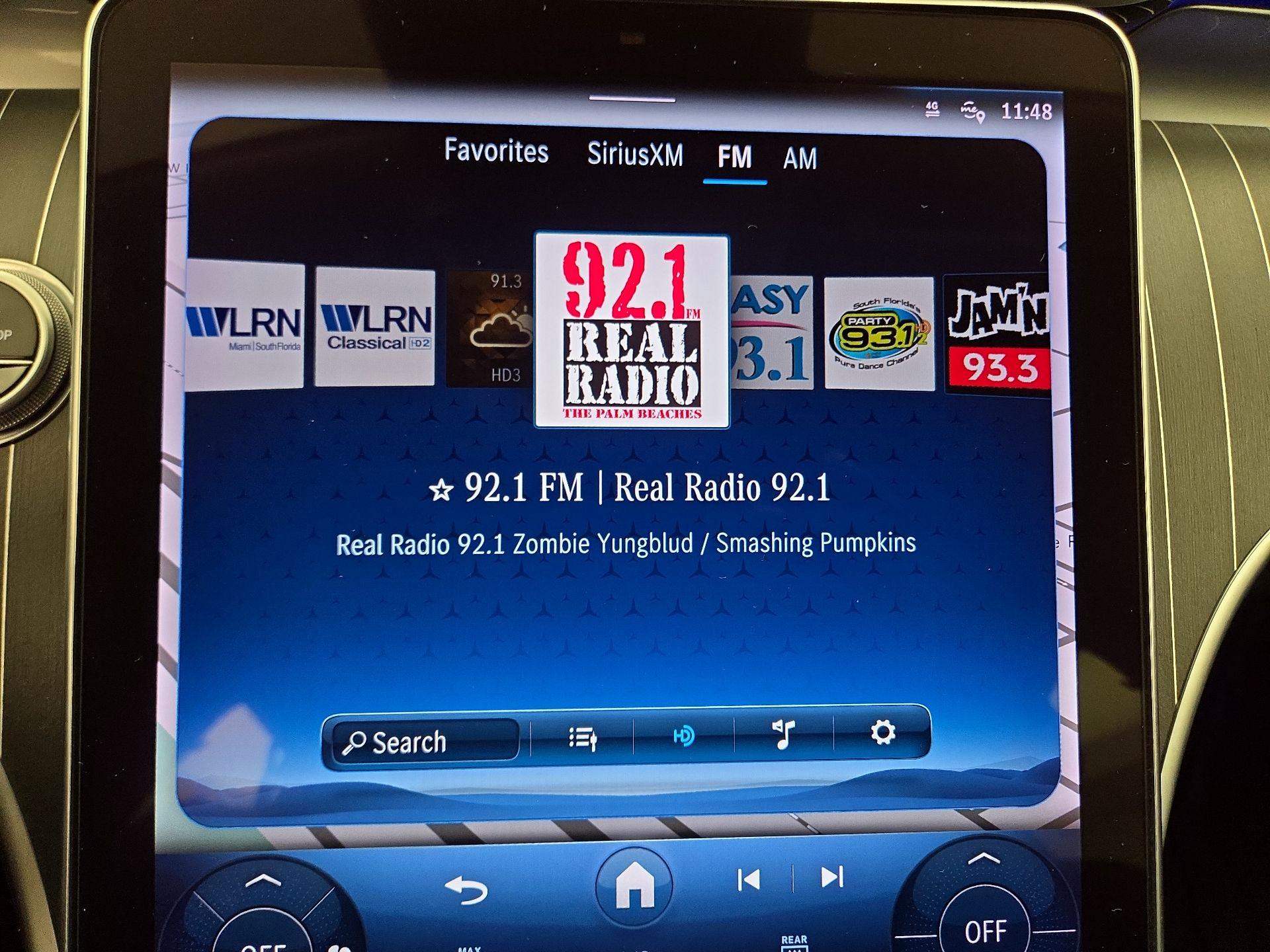 Thumbnail: 2022 Mercedes-Benz C-Class - 16