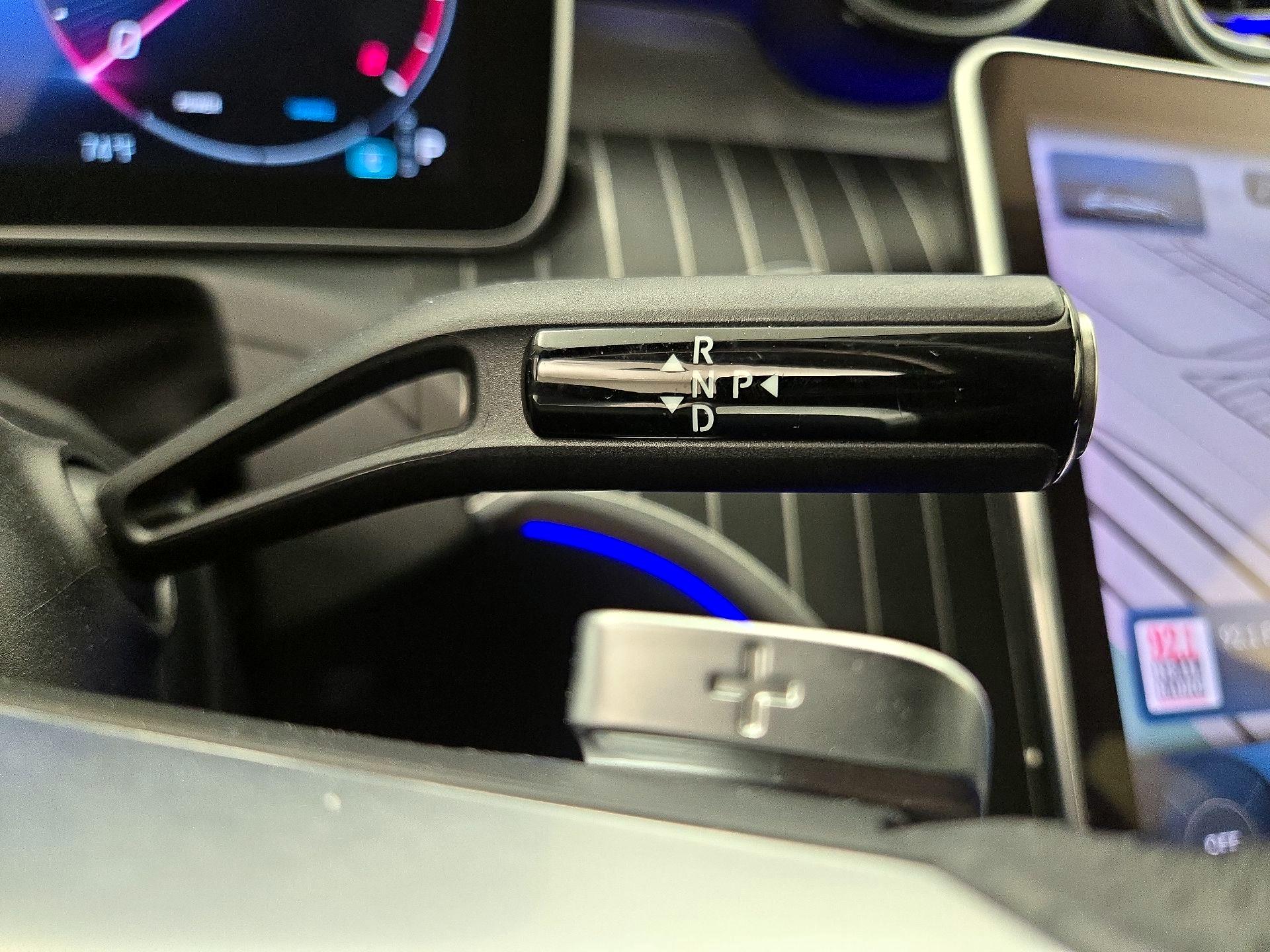 Thumbnail: 2022 Mercedes-Benz C-Class - 18