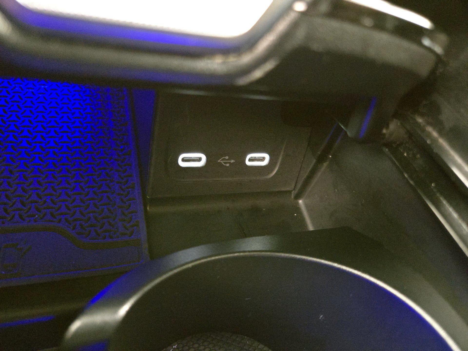 Thumbnail: 2022 Mercedes-Benz C-Class - 19