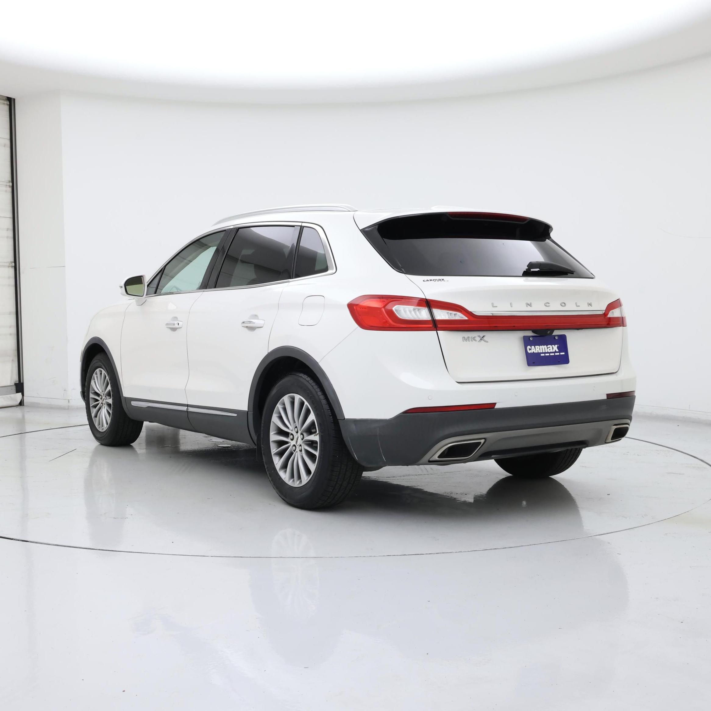 Thumbnail: 2018 Lincoln MKX - 2