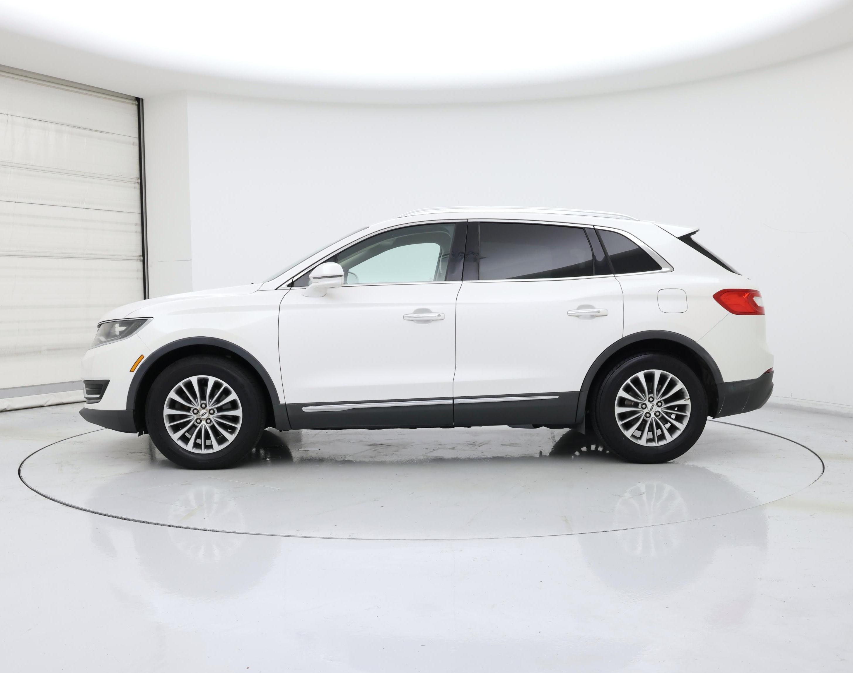 Thumbnail: 2018 Lincoln MKX - 3