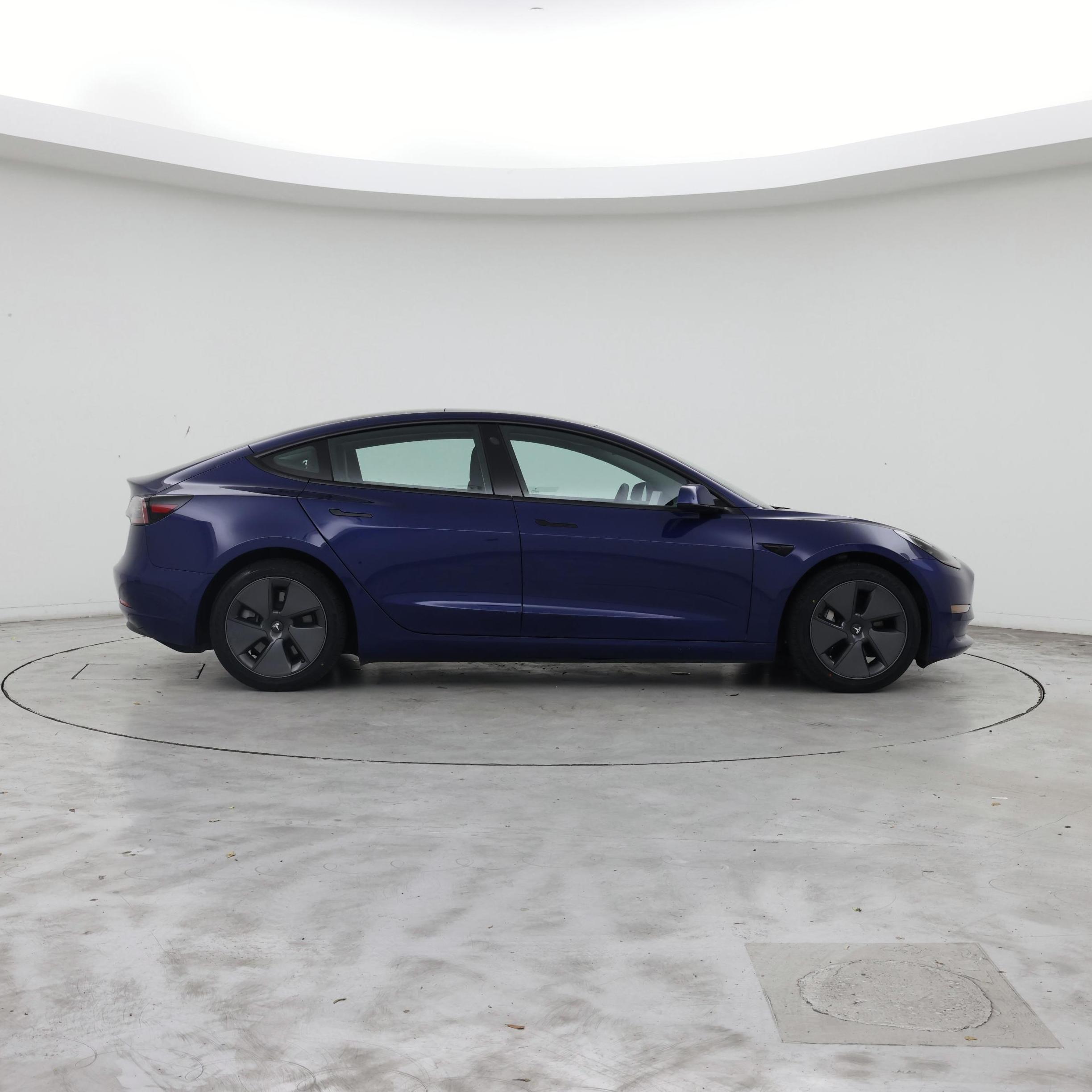 Thumbnail: 2022 Tesla Model 3 - 7
