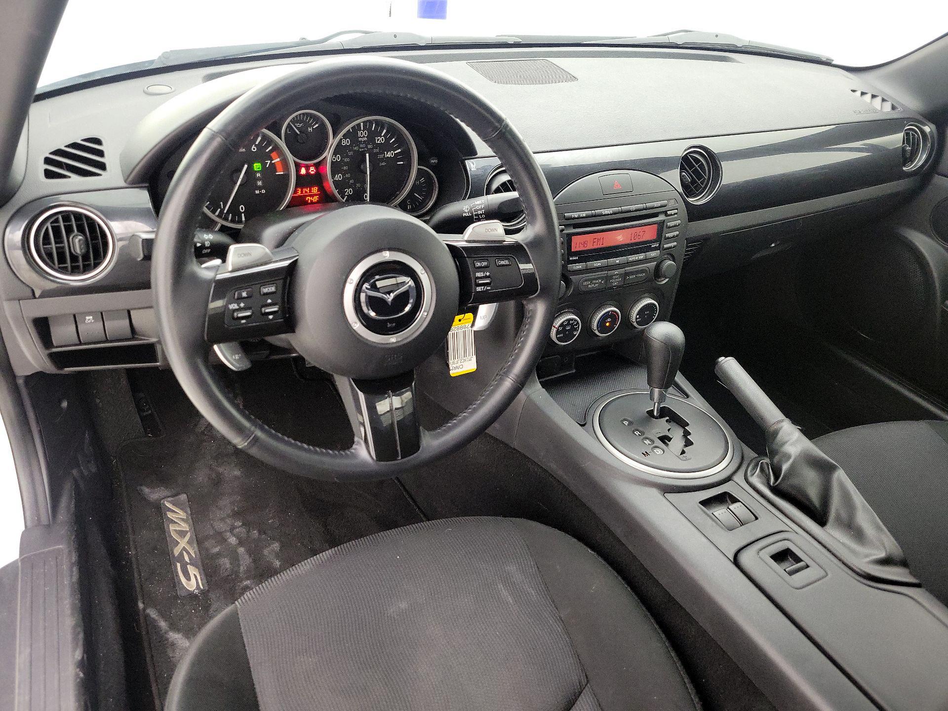 Thumbnail: 2015 Mazda MX-5 Miata - 9