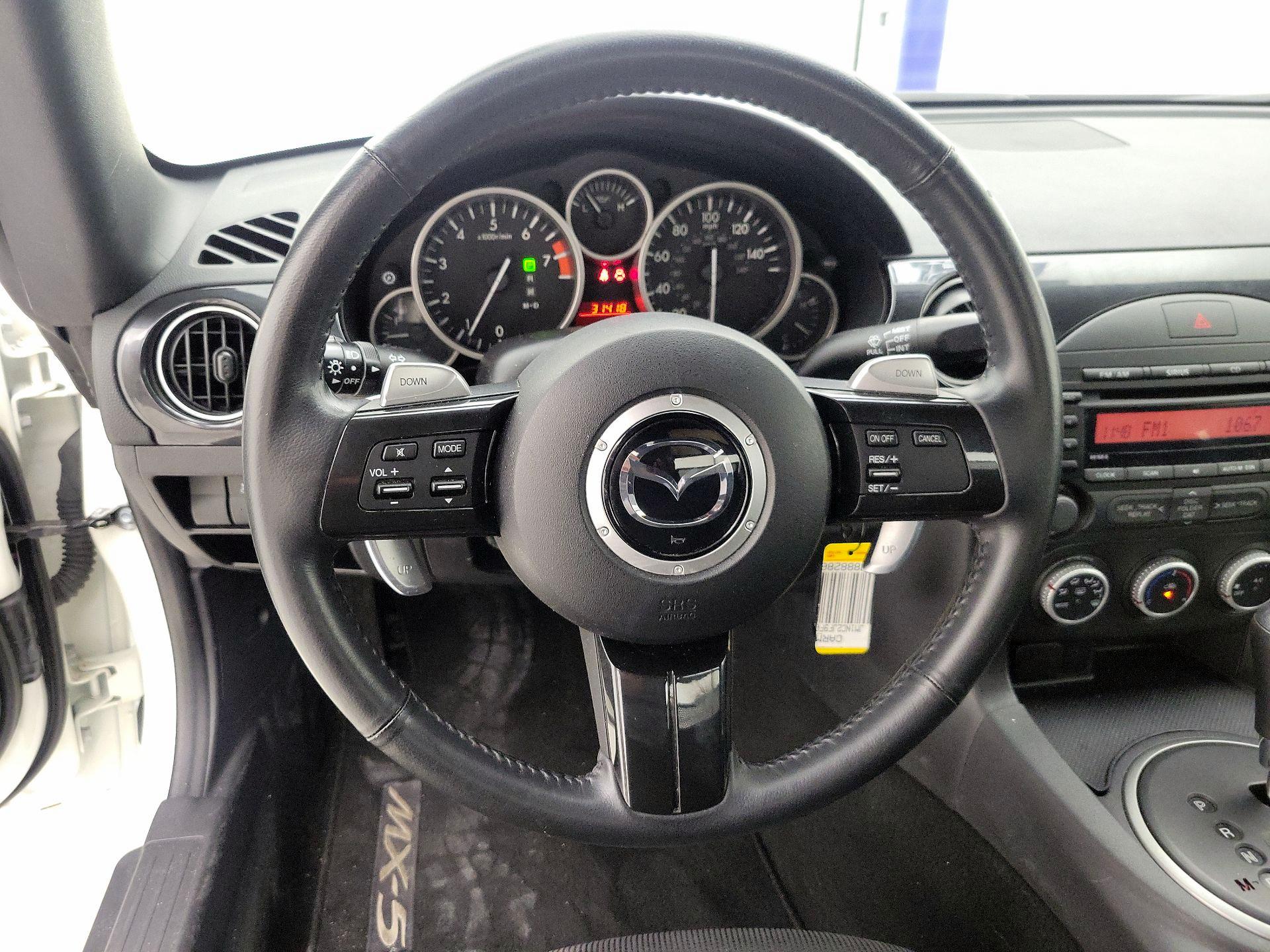 Thumbnail: 2015 Mazda MX-5 Miata - 10