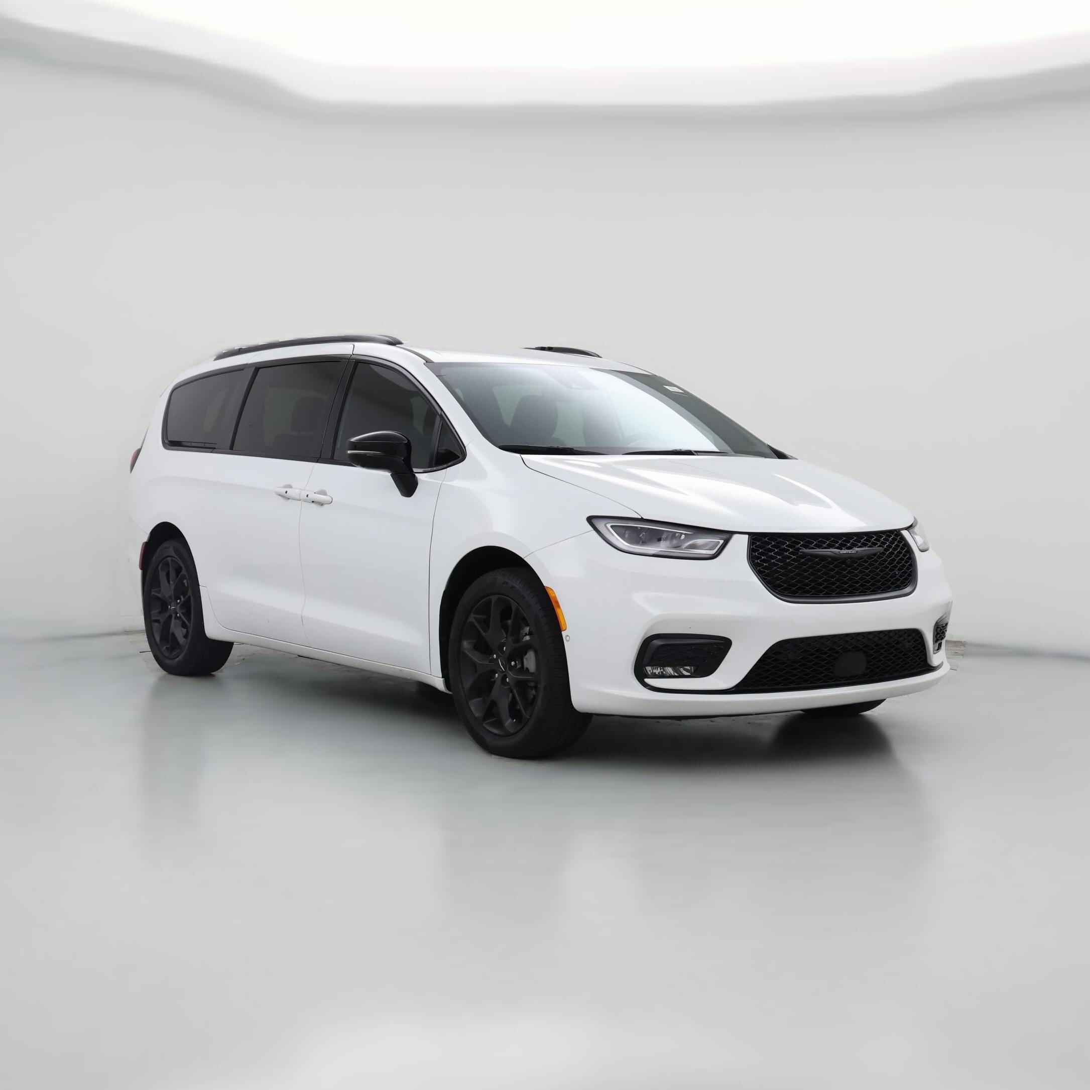 Thumbnail: 2023 Chrysler Pacifica - 1