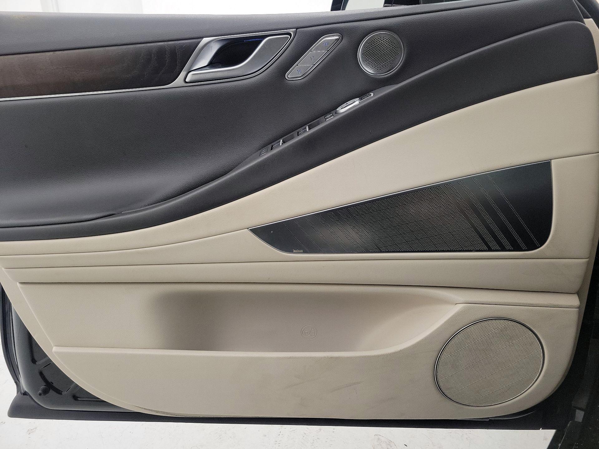 Thumbnail: 2021 Genesis G80 - 12