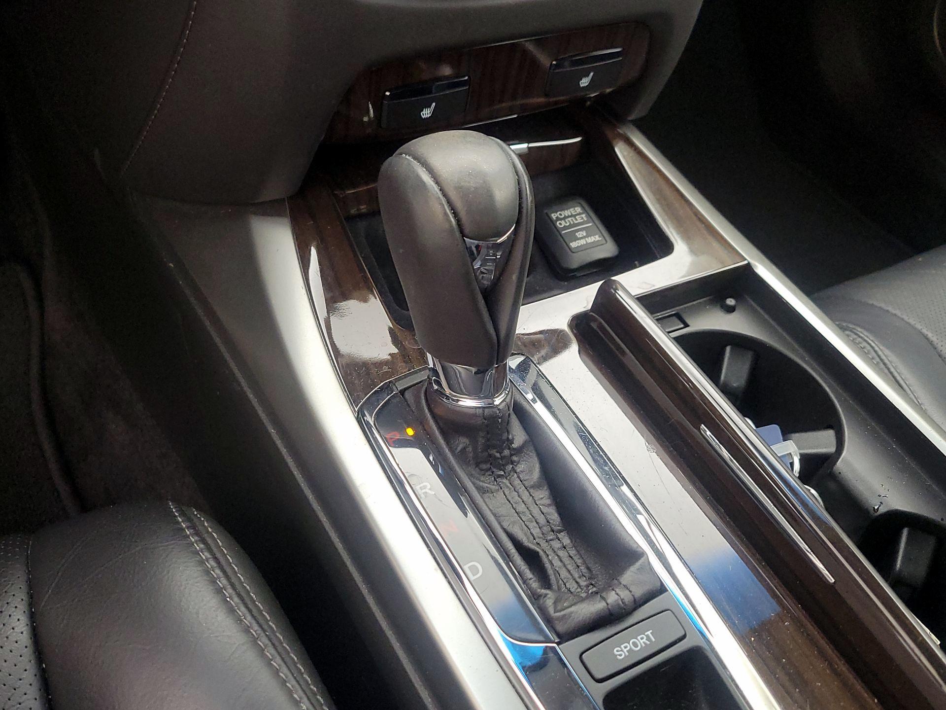 Thumbnail: 2014 Acura RLX - 17