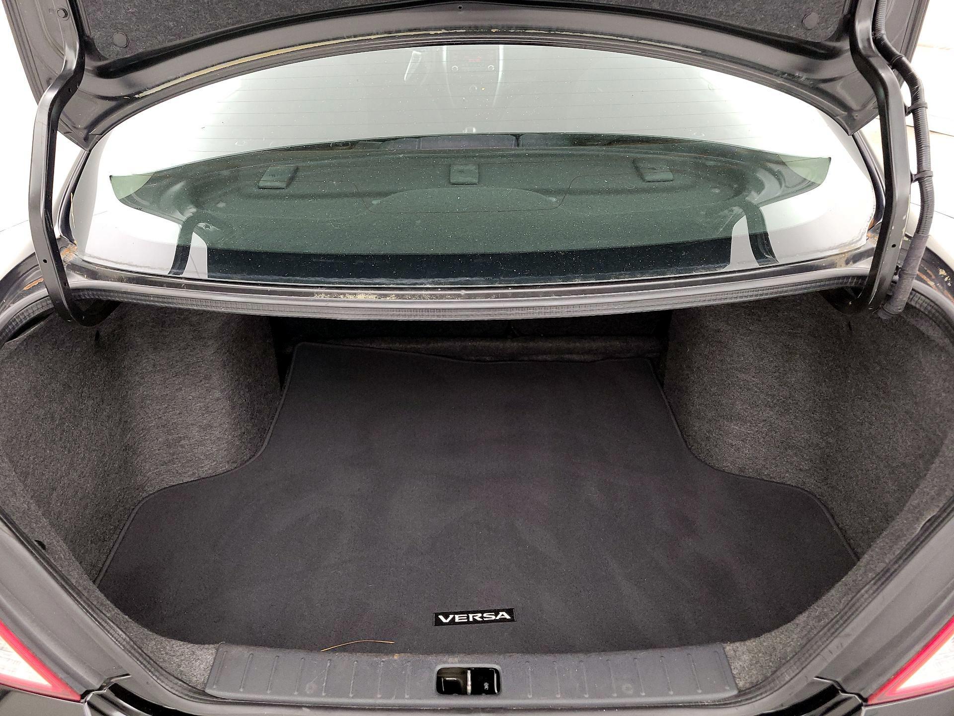 Thumbnail: 2016 Nissan Versa - 19