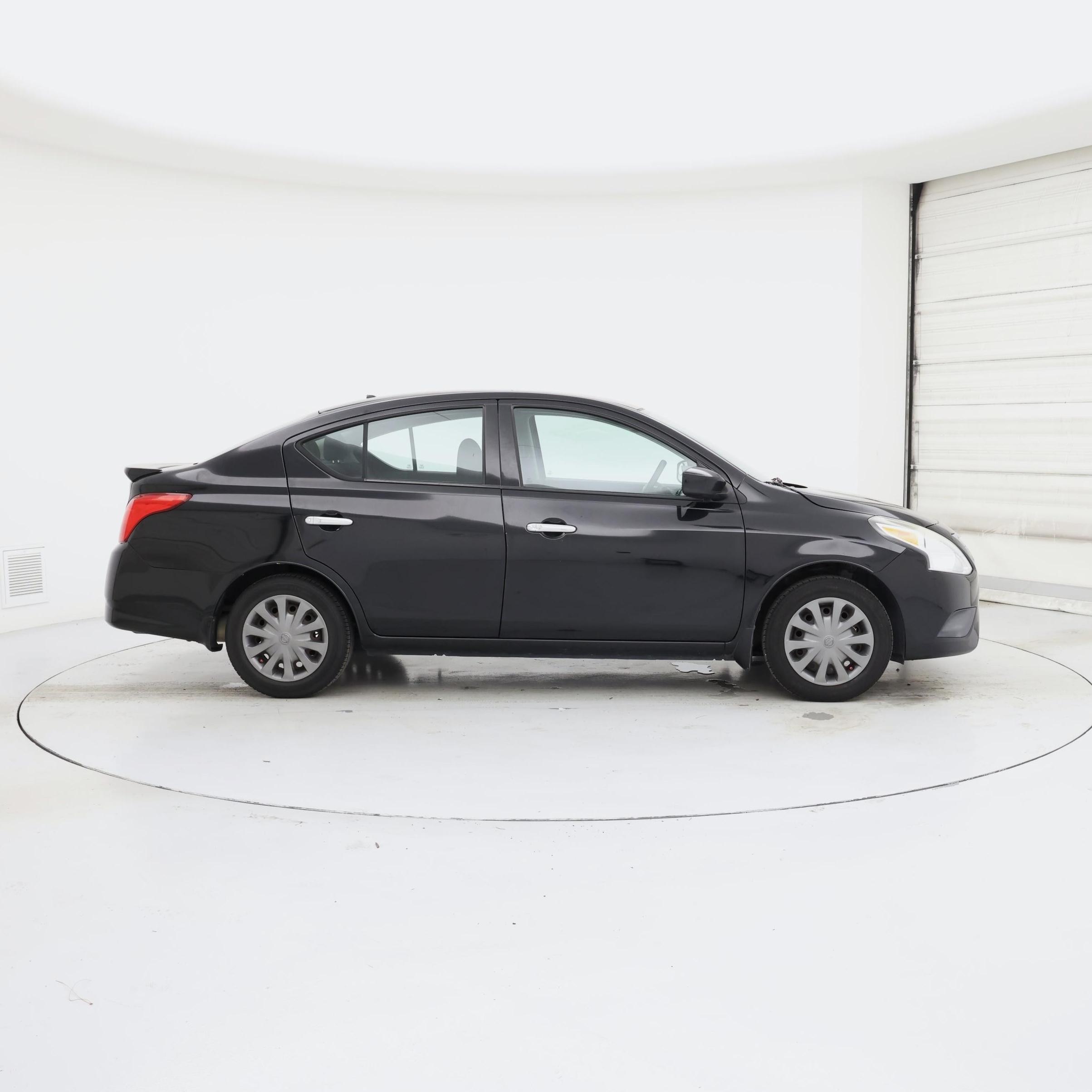 Thumbnail: 2016 Nissan Versa - 7