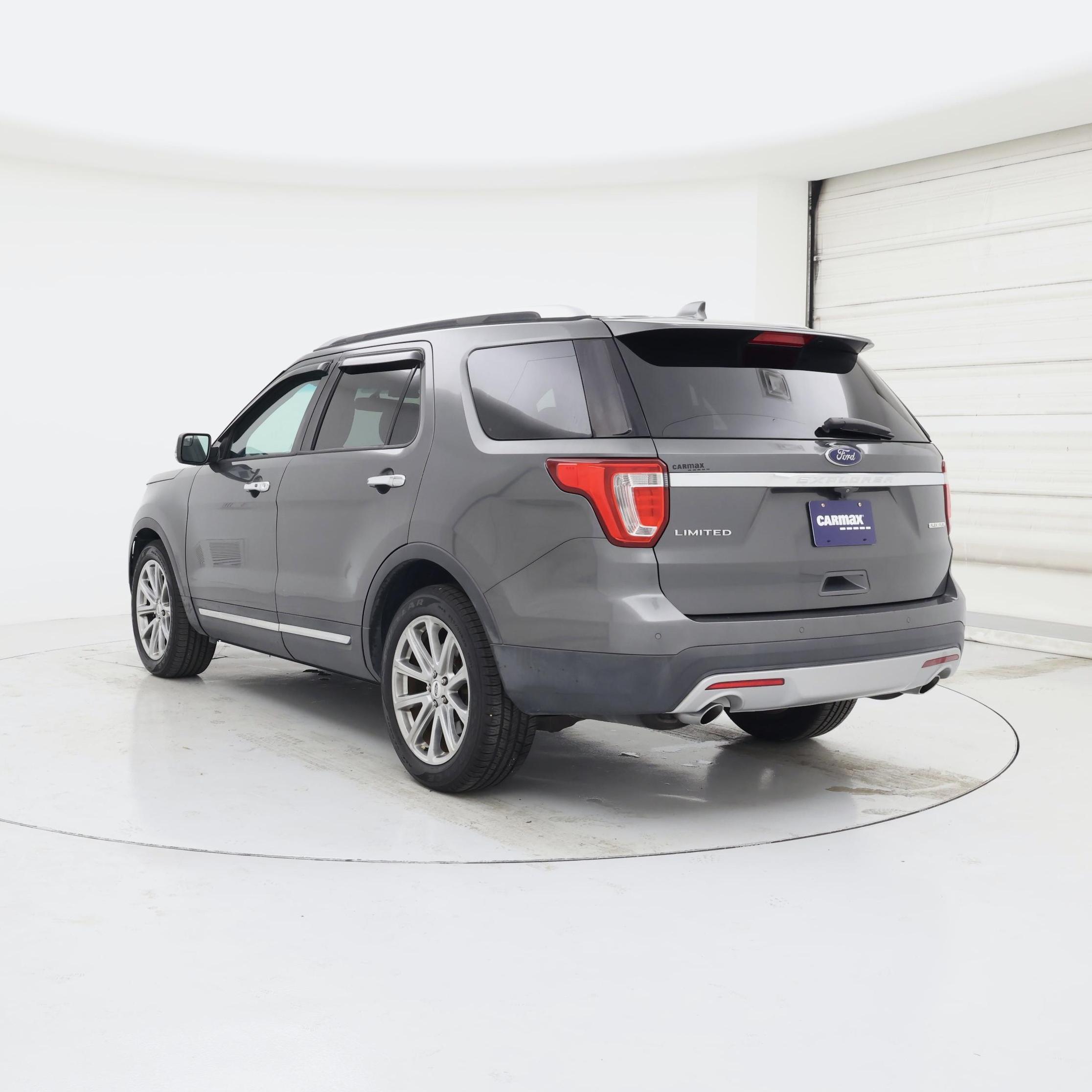 Thumbnail: 2016 Ford Explorer - 2