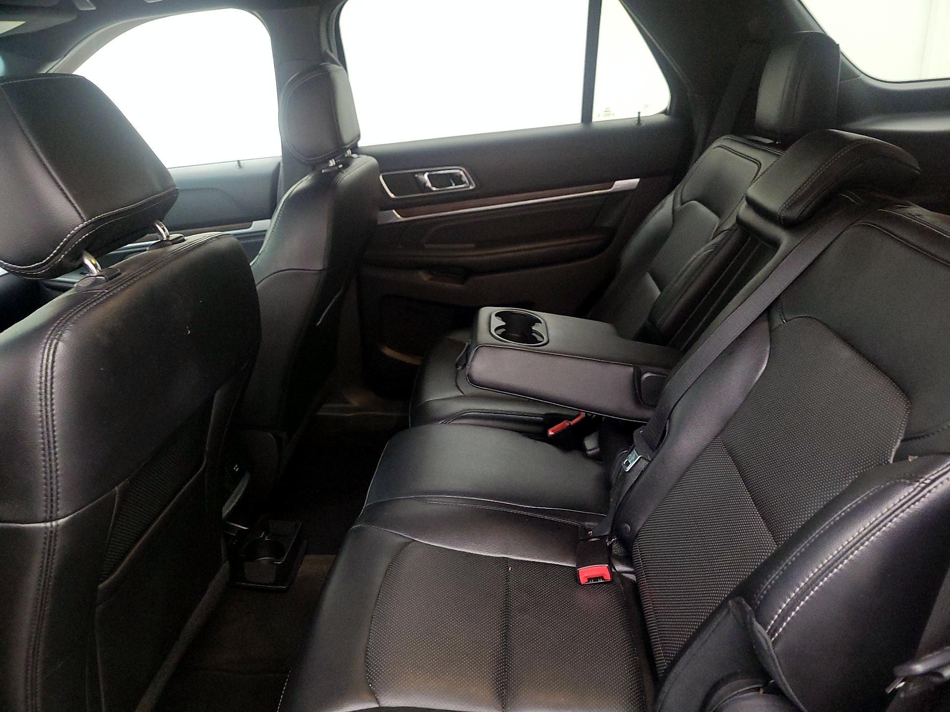 Thumbnail: 2016 Ford Explorer - 19