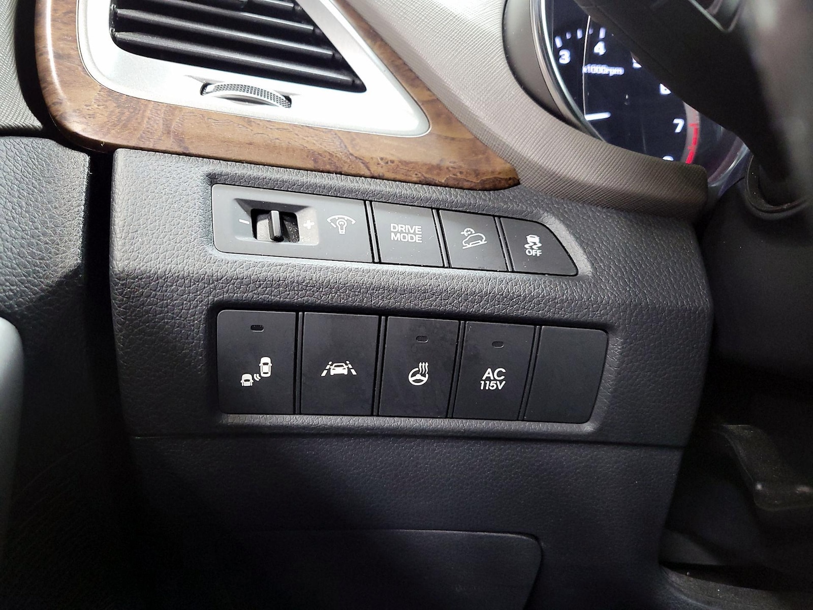 2017 Hyundai Santa Fe Limited Ultimate - Photo 14