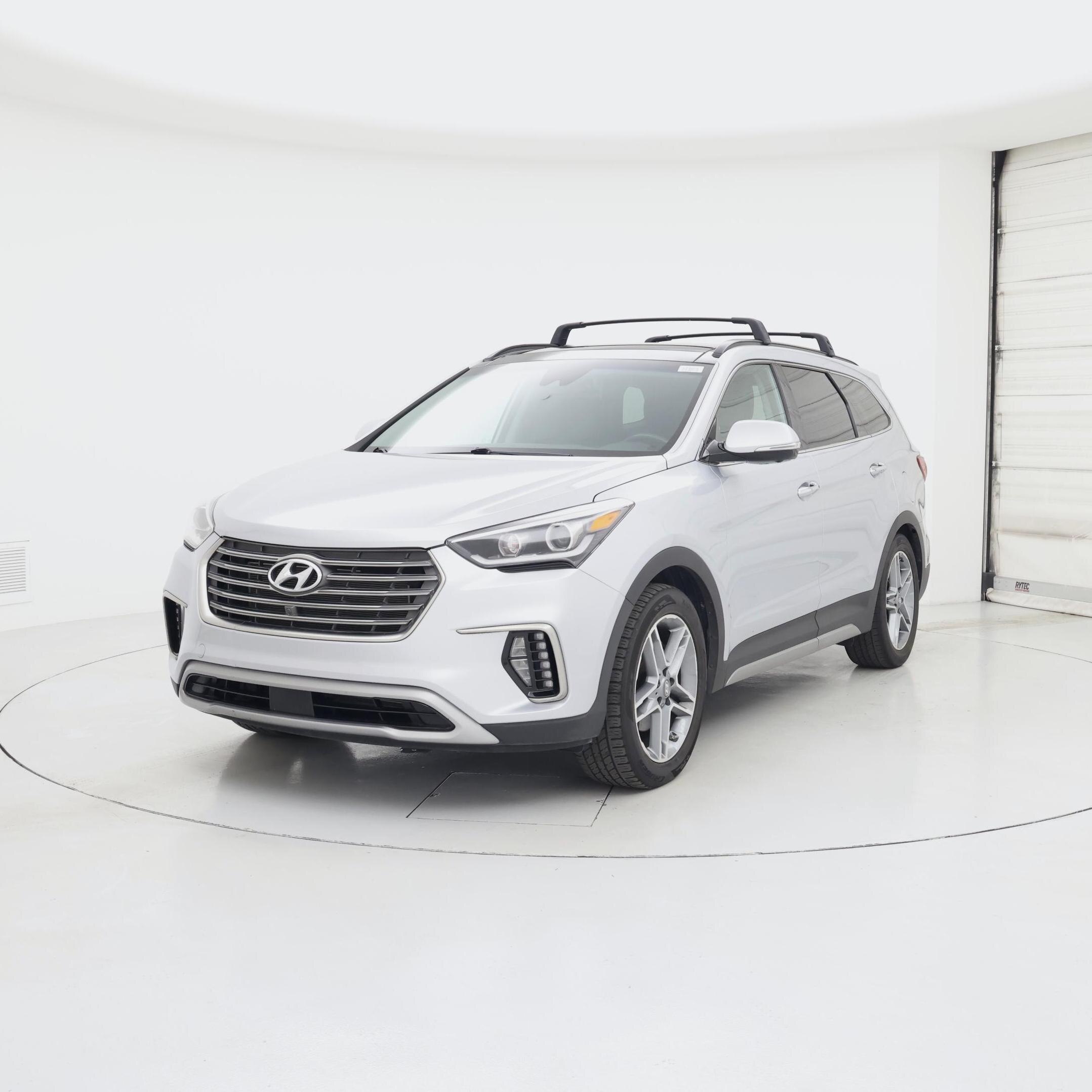 Thumbnail: 2017 Hyundai Santa Fe - 4