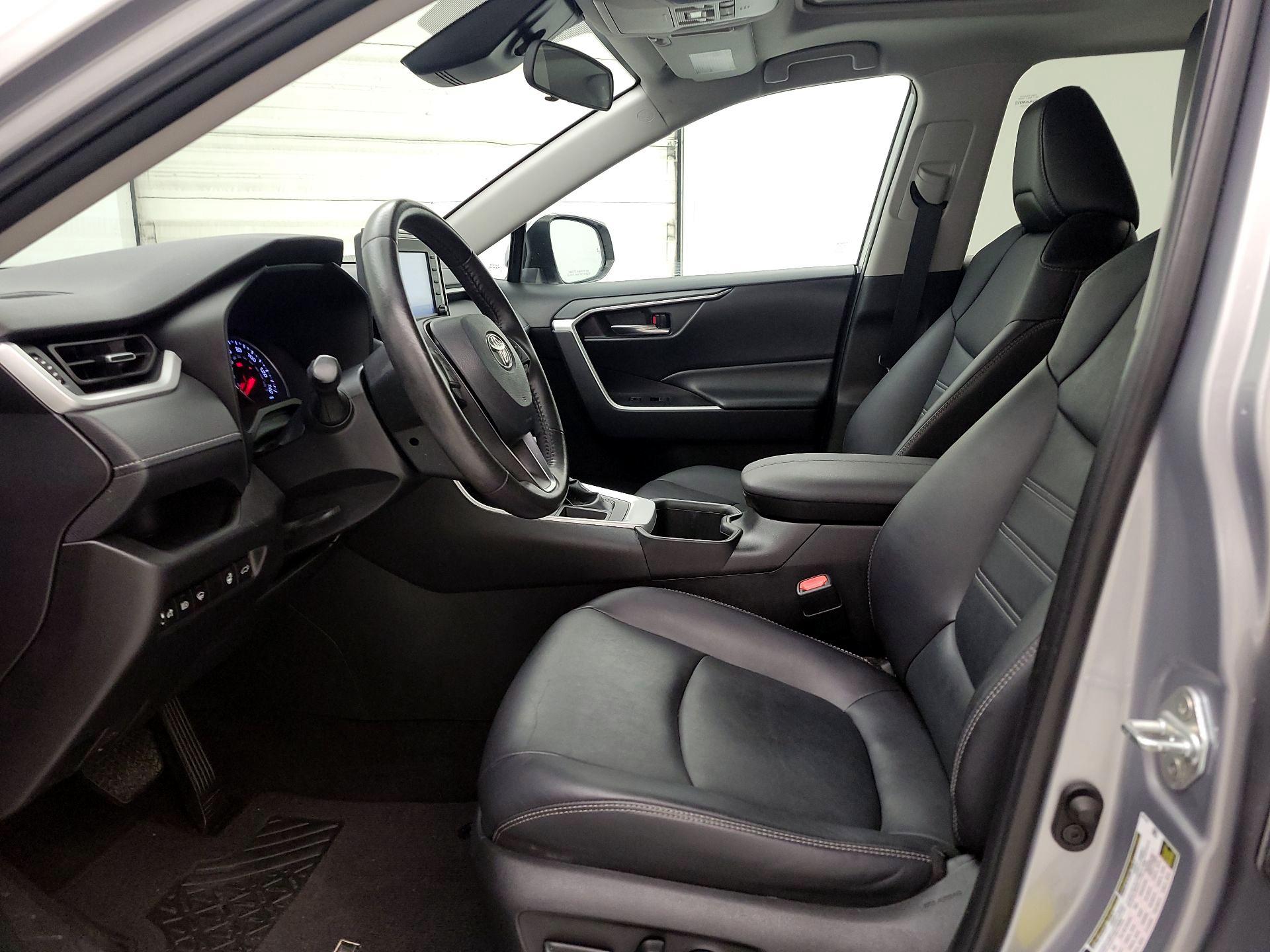 Thumbnail: 2022 Toyota RAV4 - 11