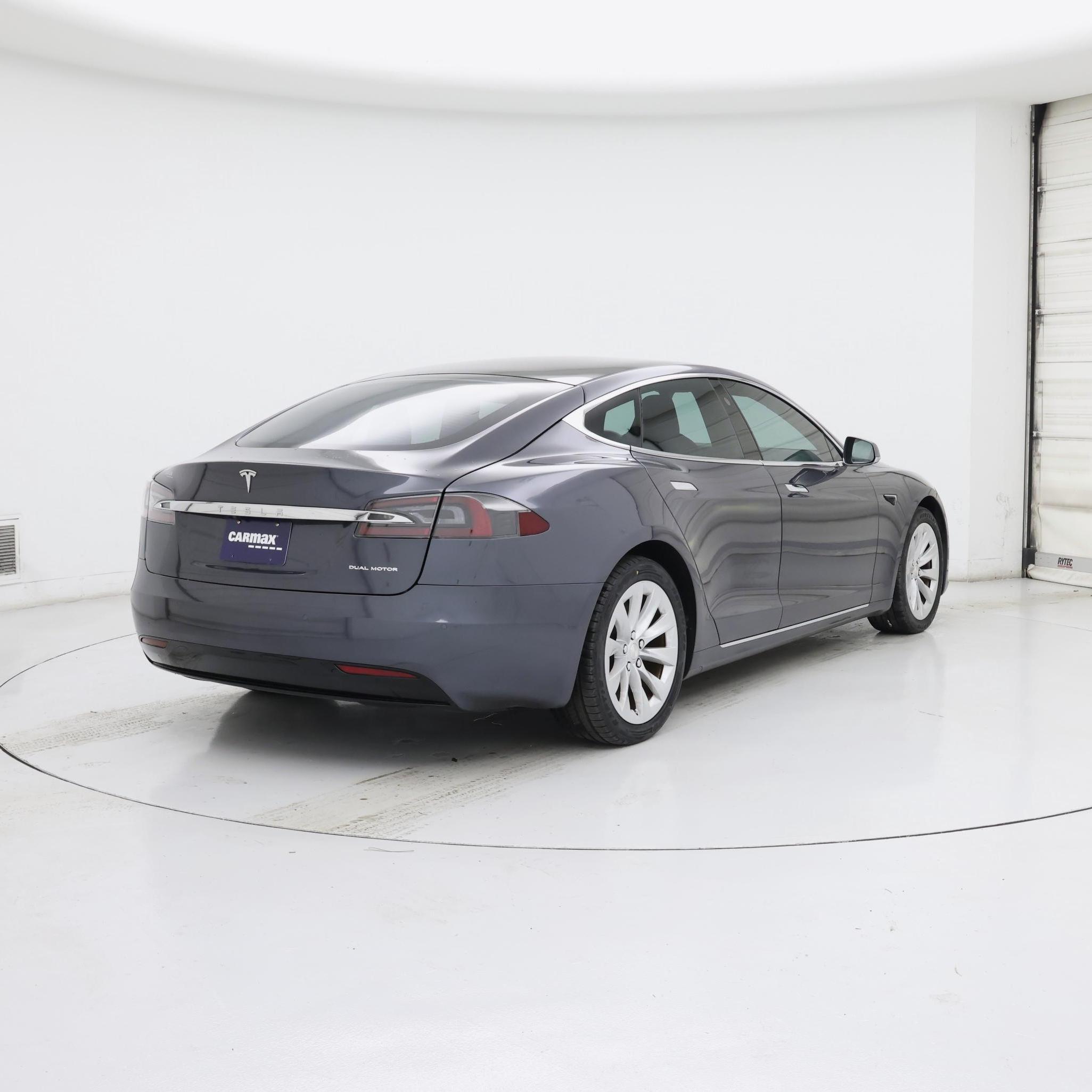 Thumbnail: 2019 Tesla Model S - 8