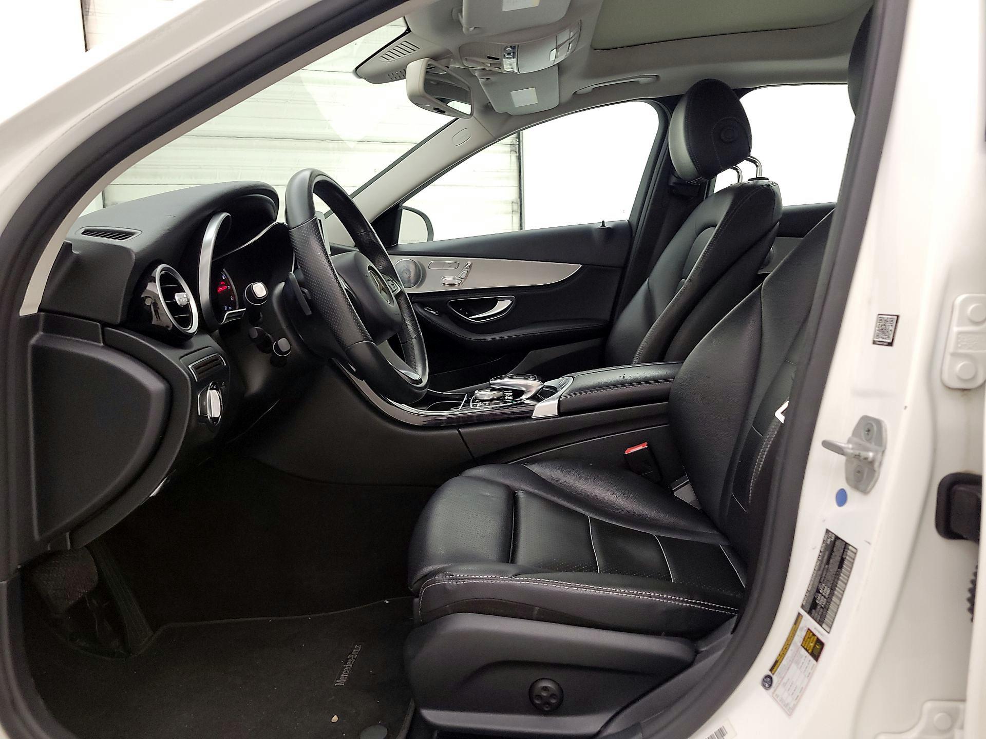 Thumbnail: 2016 Mercedes-Benz C-Class - 11