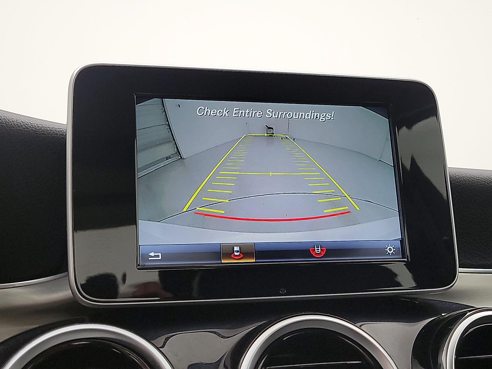 Thumbnail: 2016 Mercedes-Benz C-Class - 14