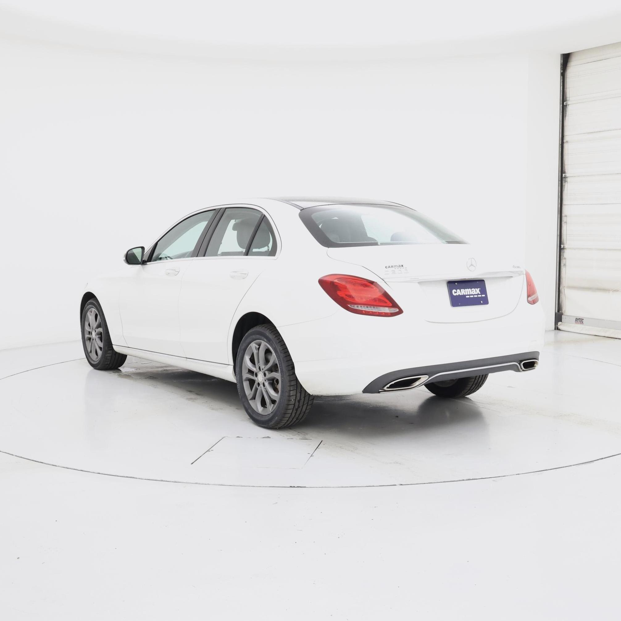 Thumbnail: 2016 Mercedes-Benz C-Class - 2